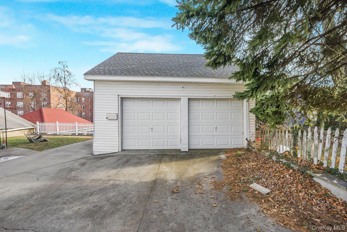 Single Family Crescent  Westchester County, NY 10704, MLS-958381-4