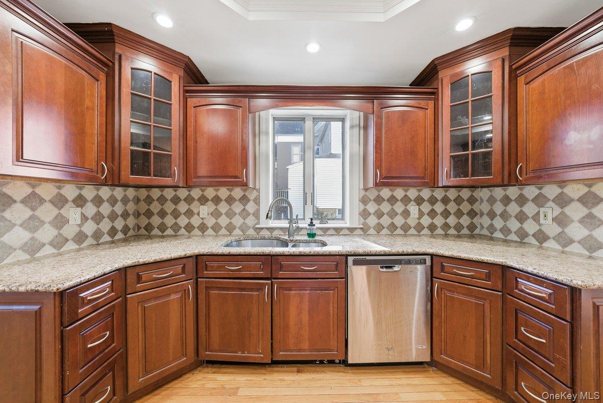 Single Family Crescent  Westchester County, NY 10704, MLS-958381-7