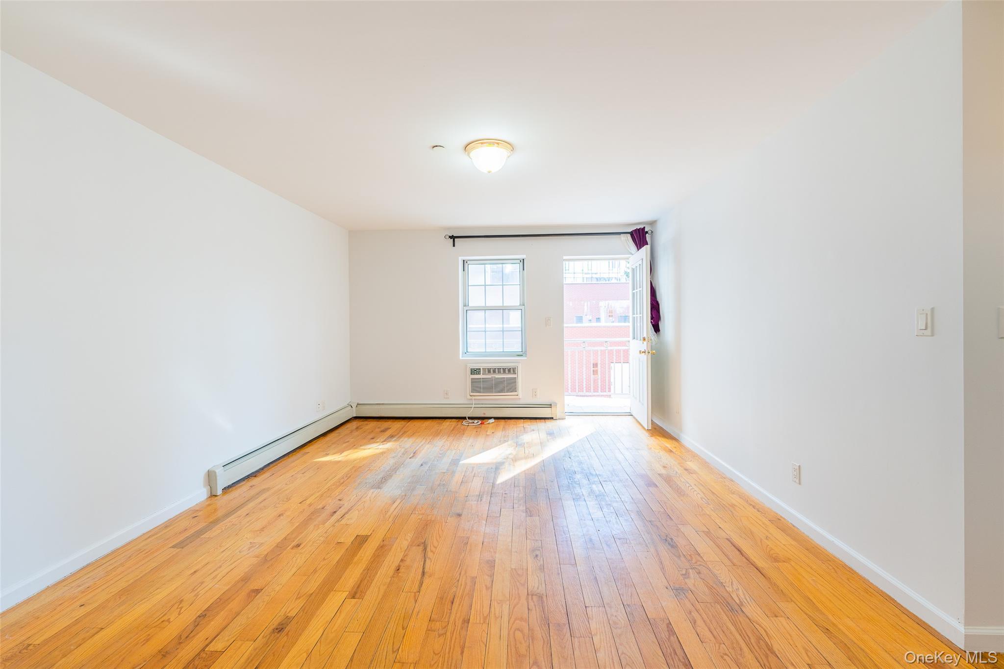 Condo Leavitt Queens, NY 11354, MLS-958406-16