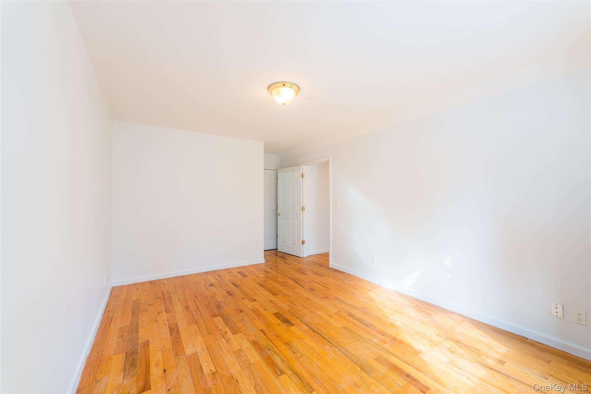 Condo Leavitt Queens, NY 11354, MLS-958406-7