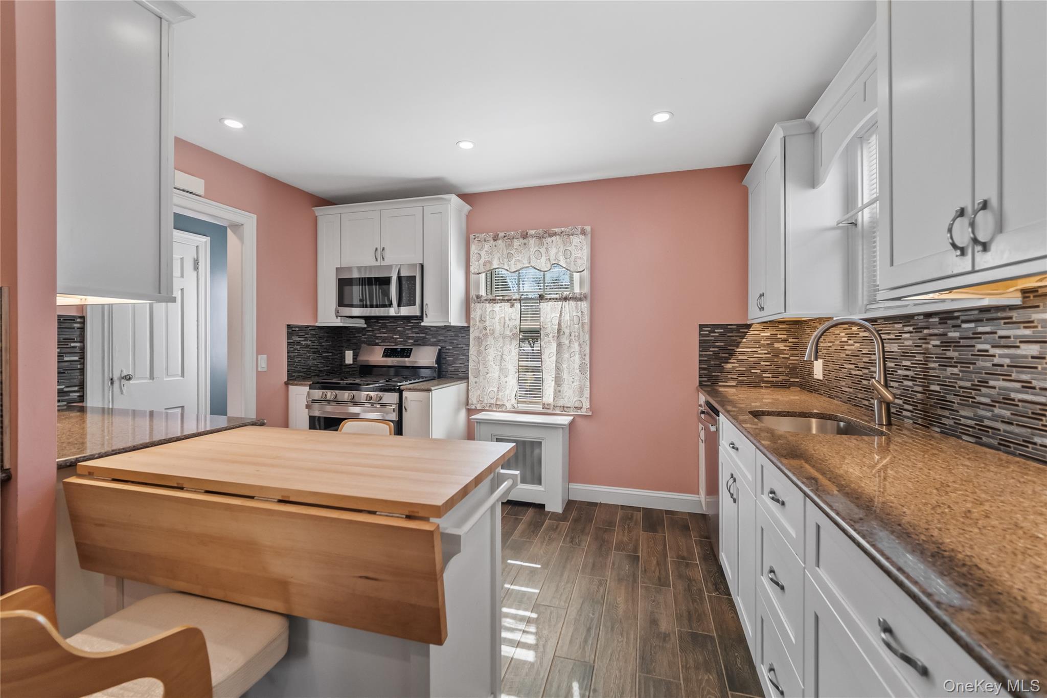 Single Family Jane  Westchester County, NY 10530, MLS-958423-16