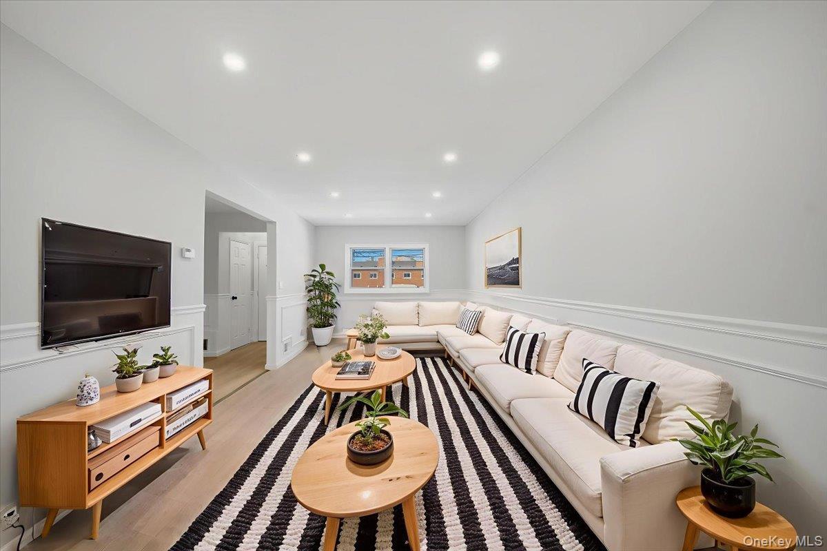 Single Family Baychester  Bronx, NY 10466, MLS-958454-3