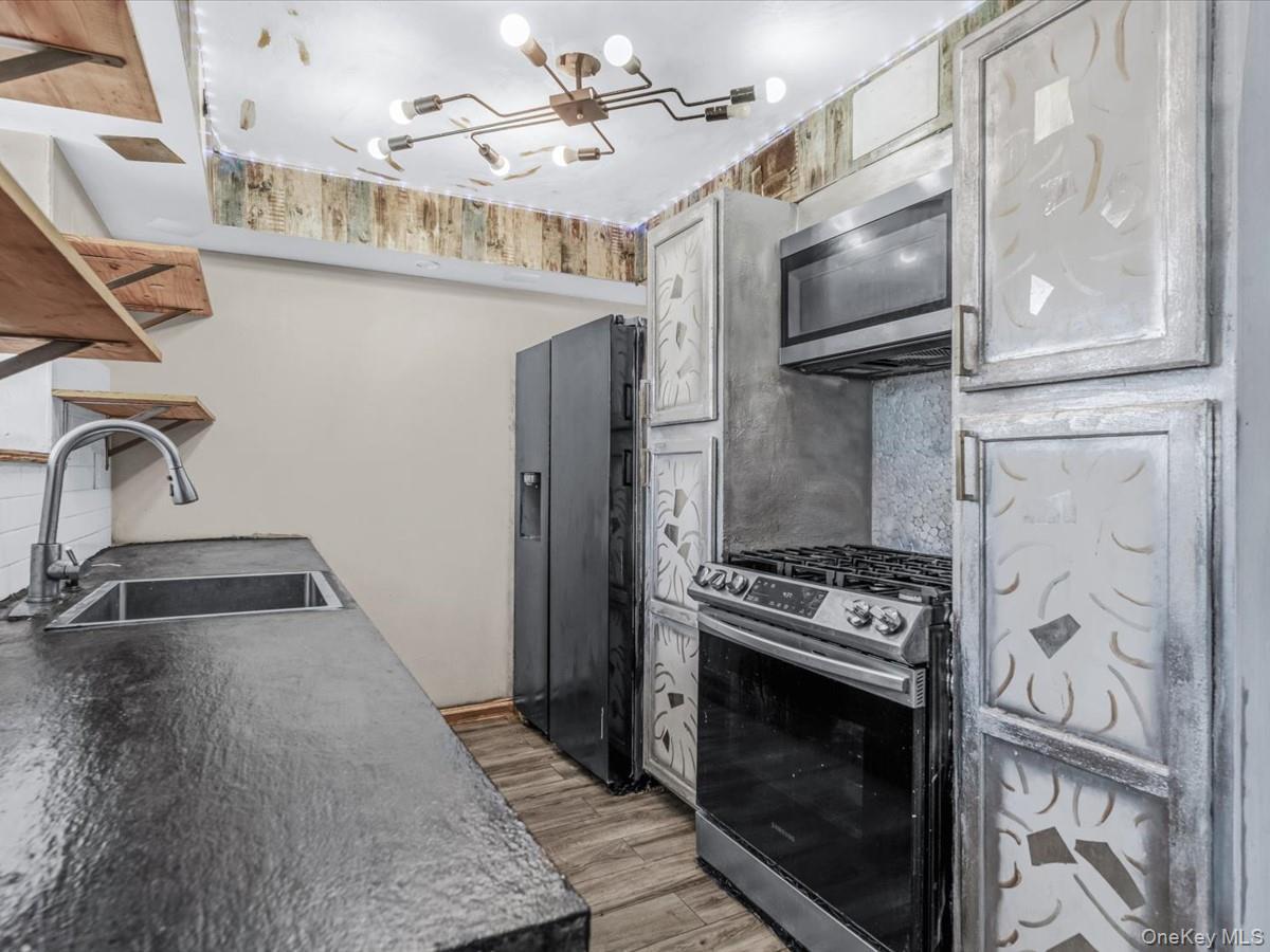 Condo Beach 60th  Queens, NY 11692, MLS-958471-7