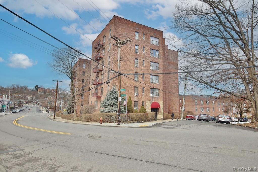 Coop Sedgewick  Westchester County, NY 10705, MLS-958486-18