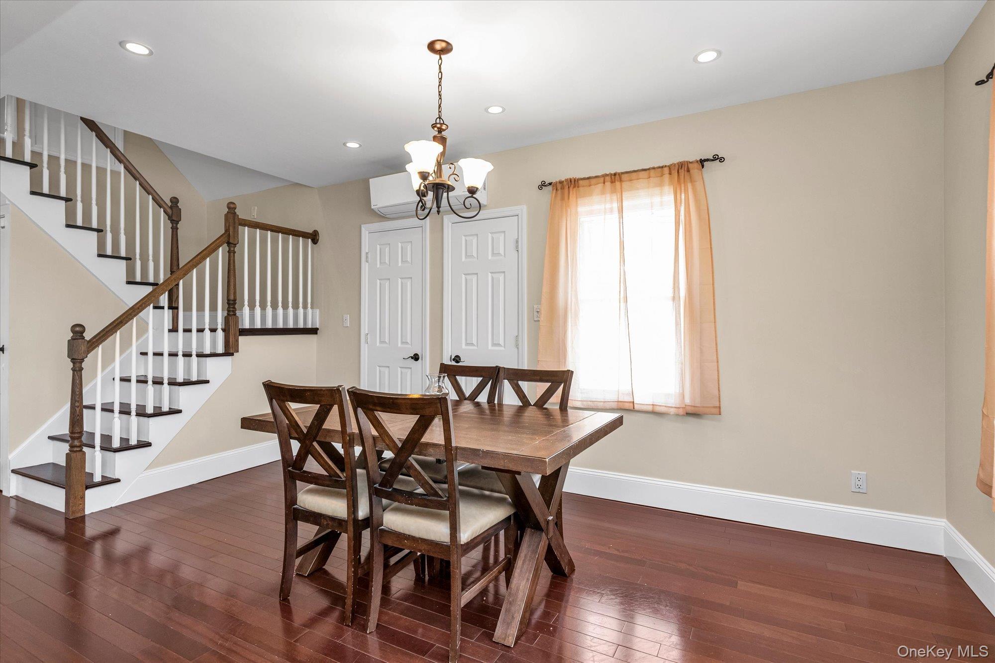 Single Family Roxbury  Nassau County, NY 11572, MLS-958504-7