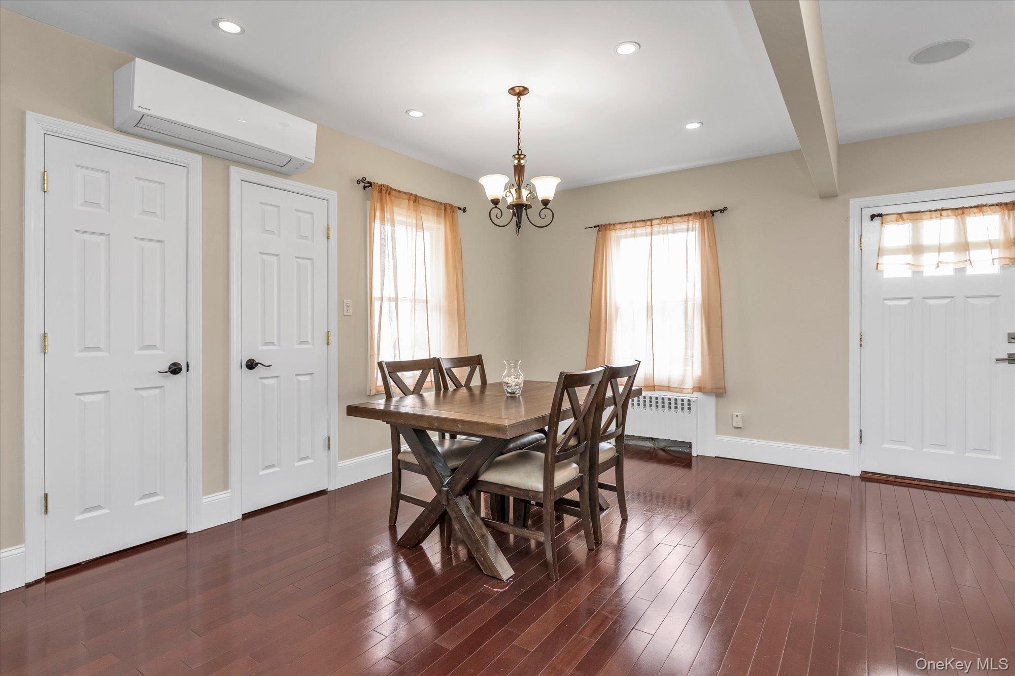 Single Family Roxbury  Nassau County, NY 11572, MLS-958504-8