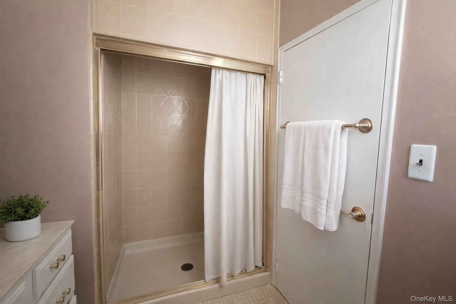Single Family Palm  Suffolk County, NY 11784, MLS-958517-14