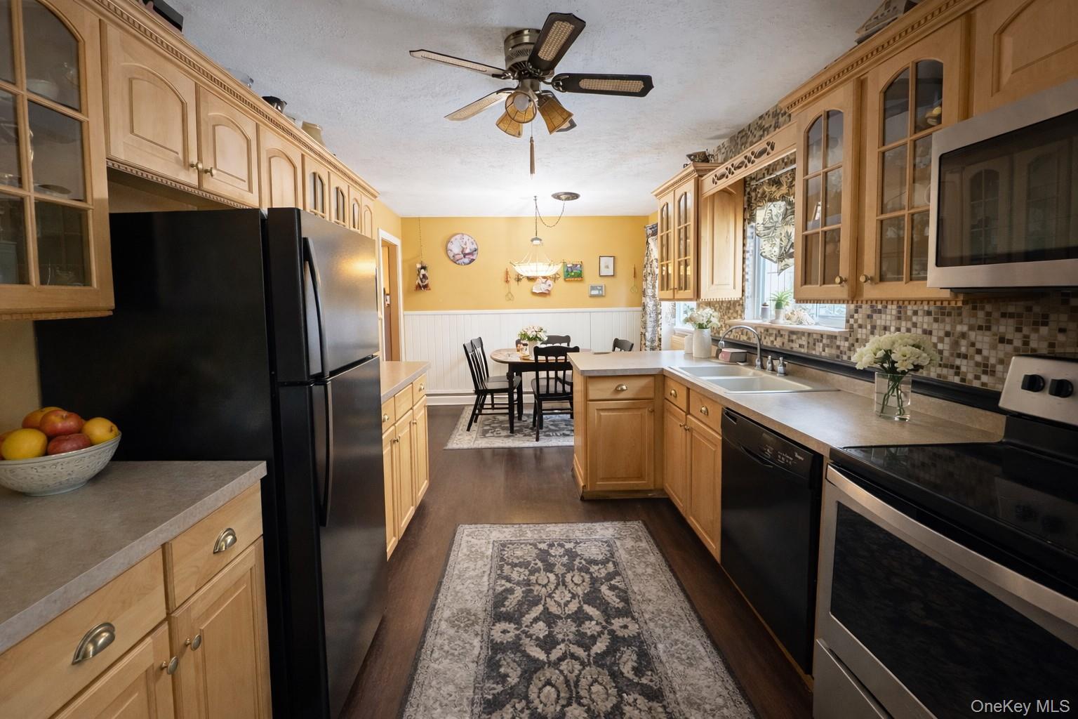 Single Family Palm  Suffolk County, NY 11784, MLS-958517-4