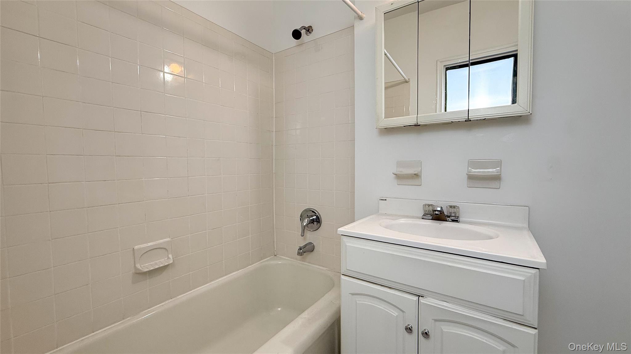 Apartment Boston  Bronx, NY 10462, MLS-958519-13