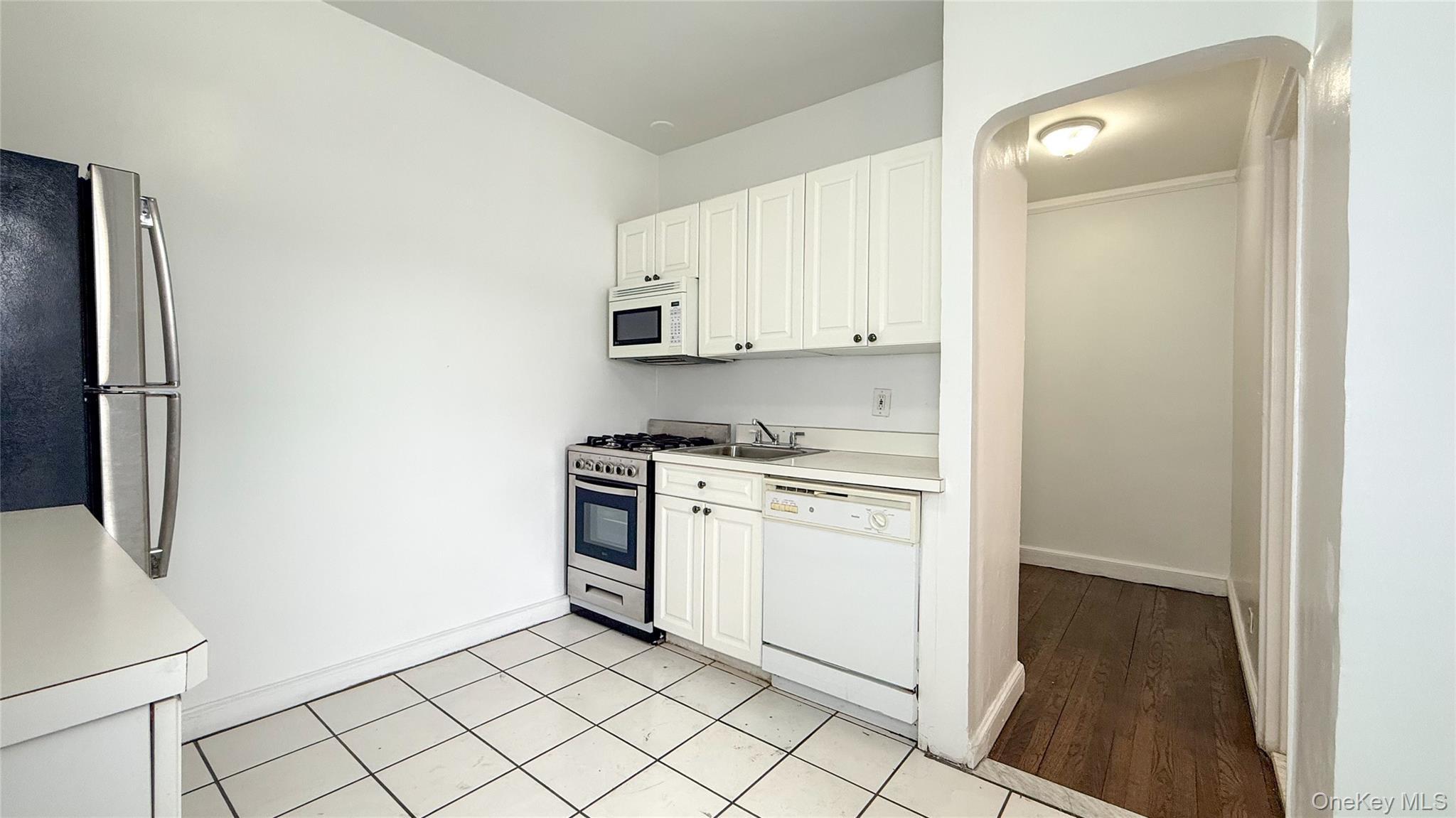 Apartment Boston  Bronx, NY 10462, MLS-958519-6
