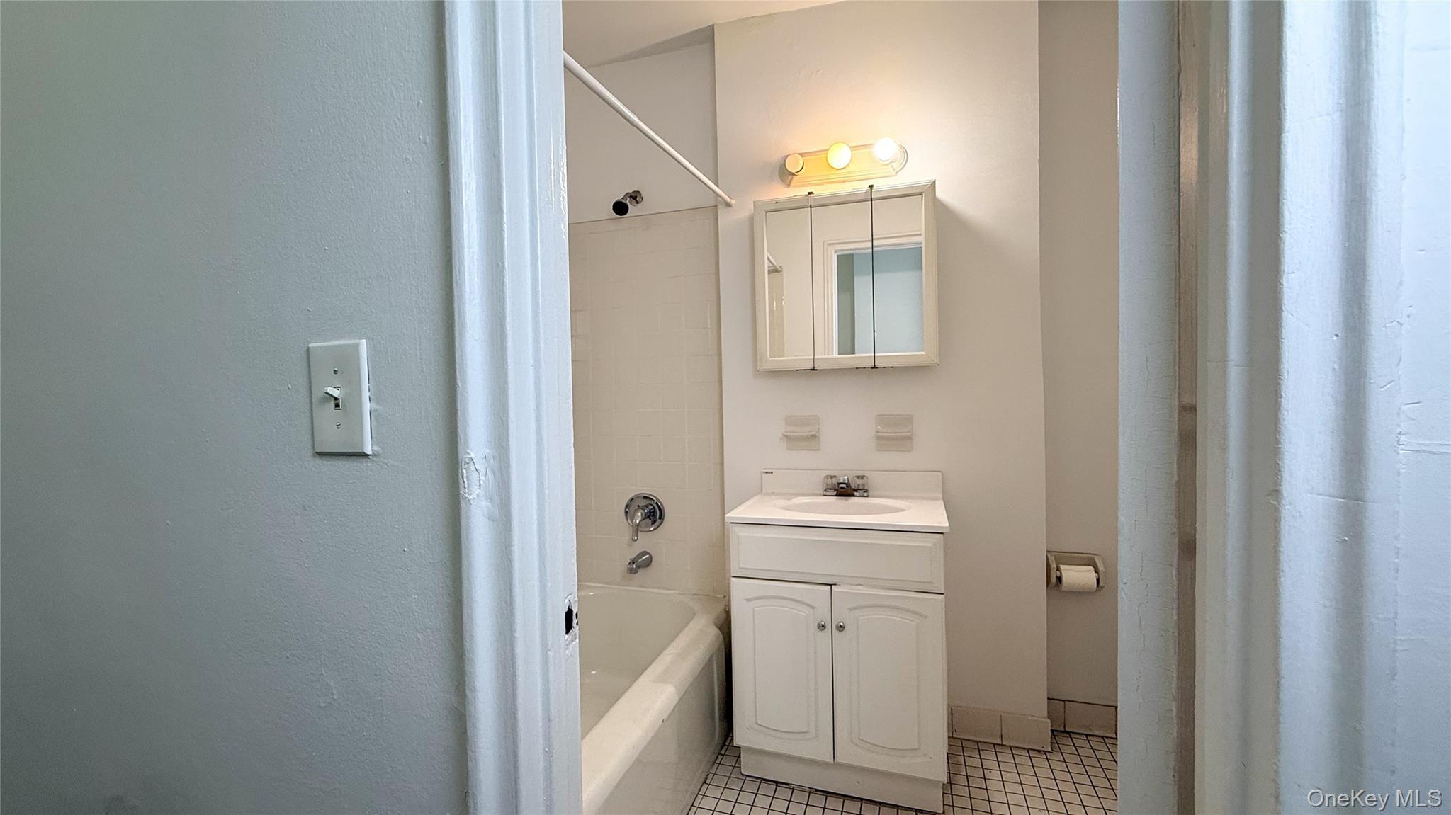 Apartment Boston  Bronx, NY 10462, MLS-958519-9