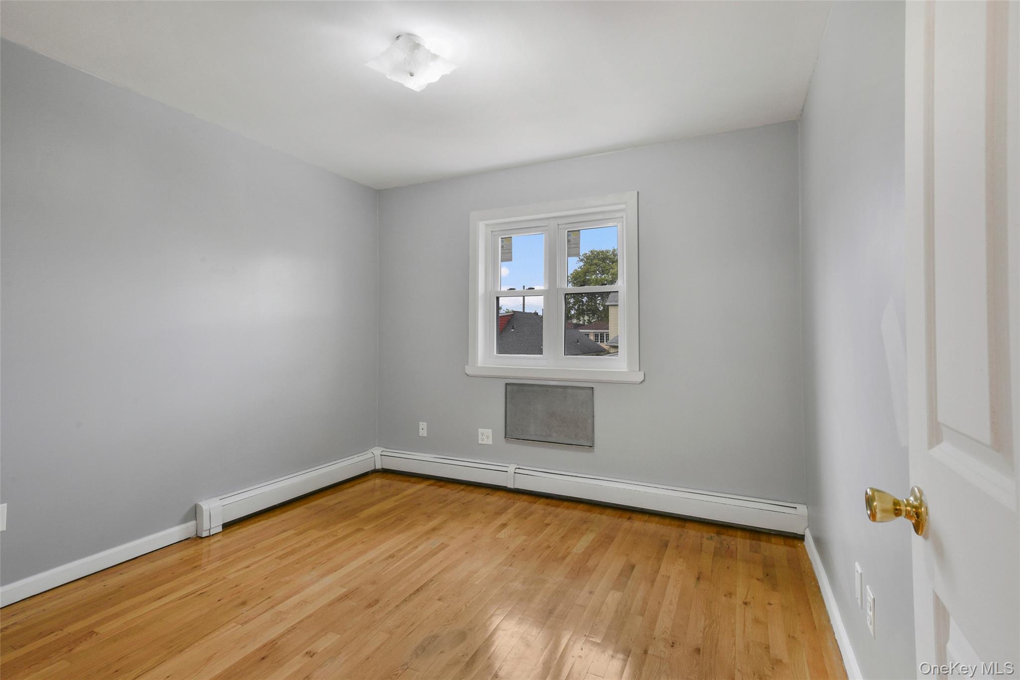 Apartment Huguenot Avenue Bronx, NY 10475, MLS-958525-17