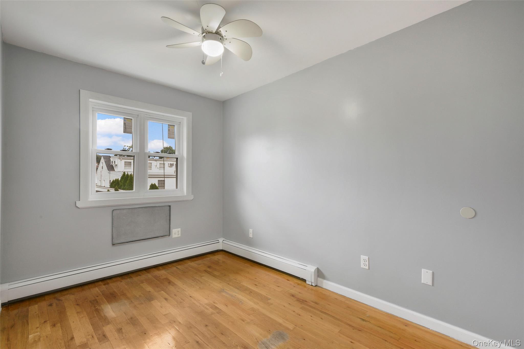 Apartment Huguenot Avenue Bronx, NY 10475, MLS-958525-19