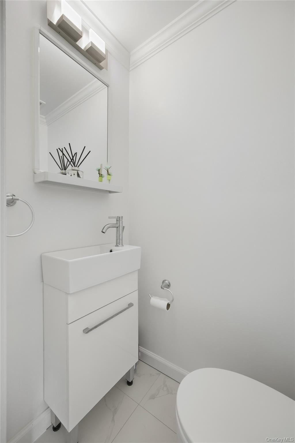 Single Family Douglaston Parkway  Queens, NY 11362, MLS-958543-7