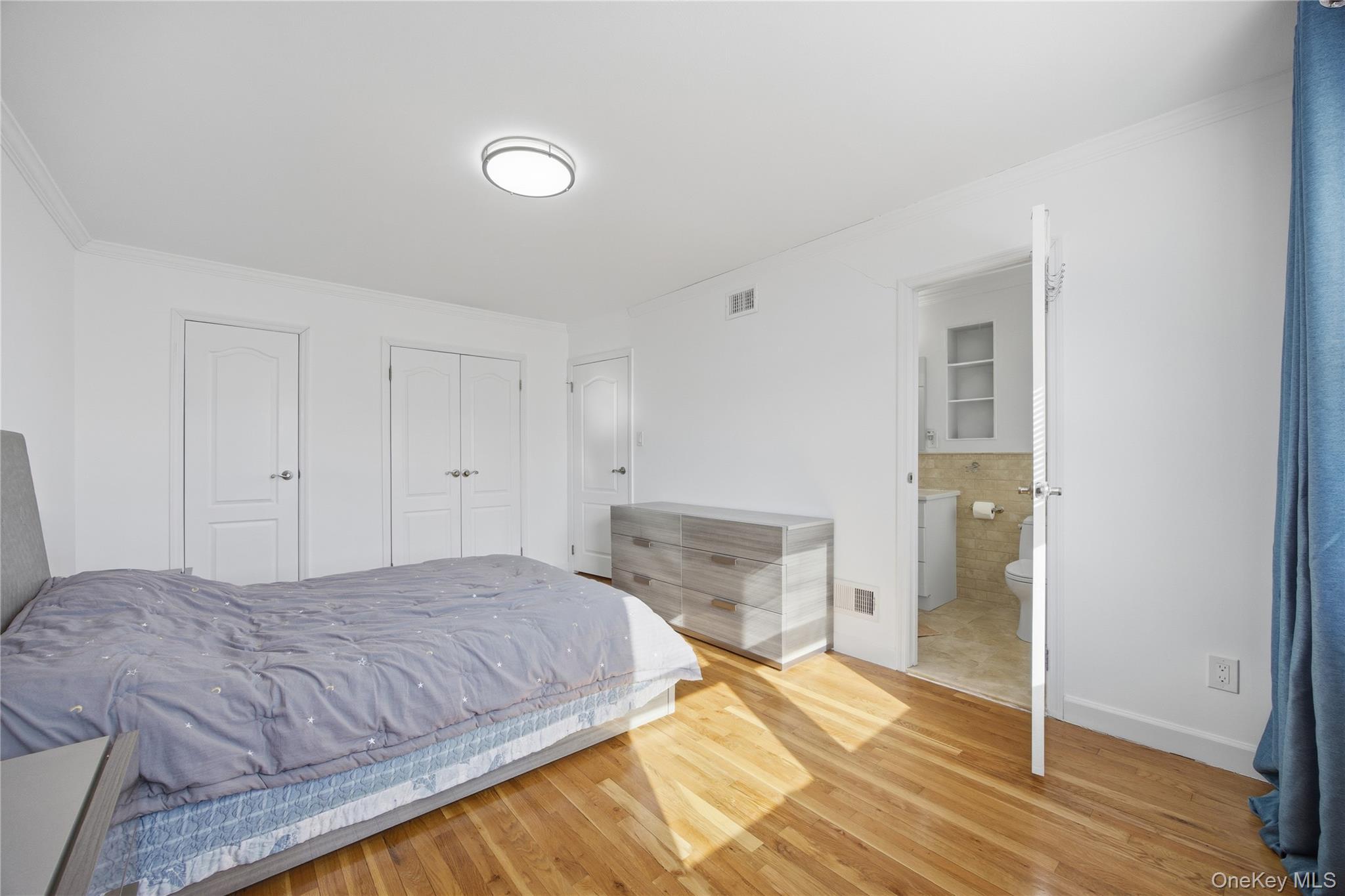 Single Family Douglaston Parkway  Queens, NY 11362, MLS-958543-9