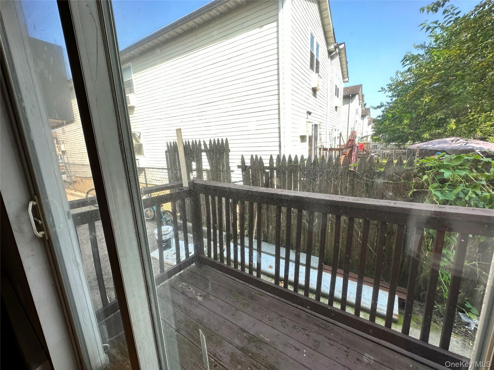 Single Family Arnow  Bronx, NY 10469, MLS-958548-10