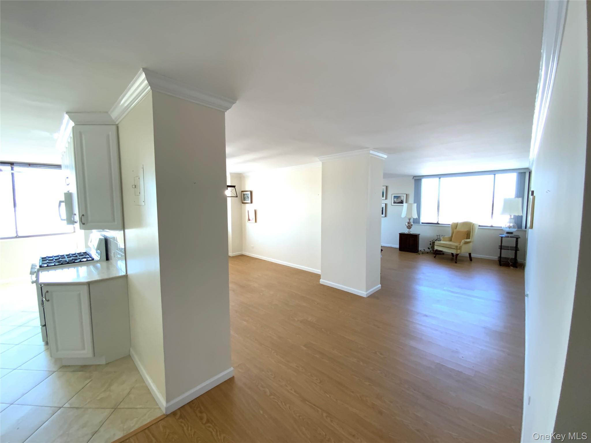 Coop Grand Central  Queens, NY 11005, MLS-958569-2