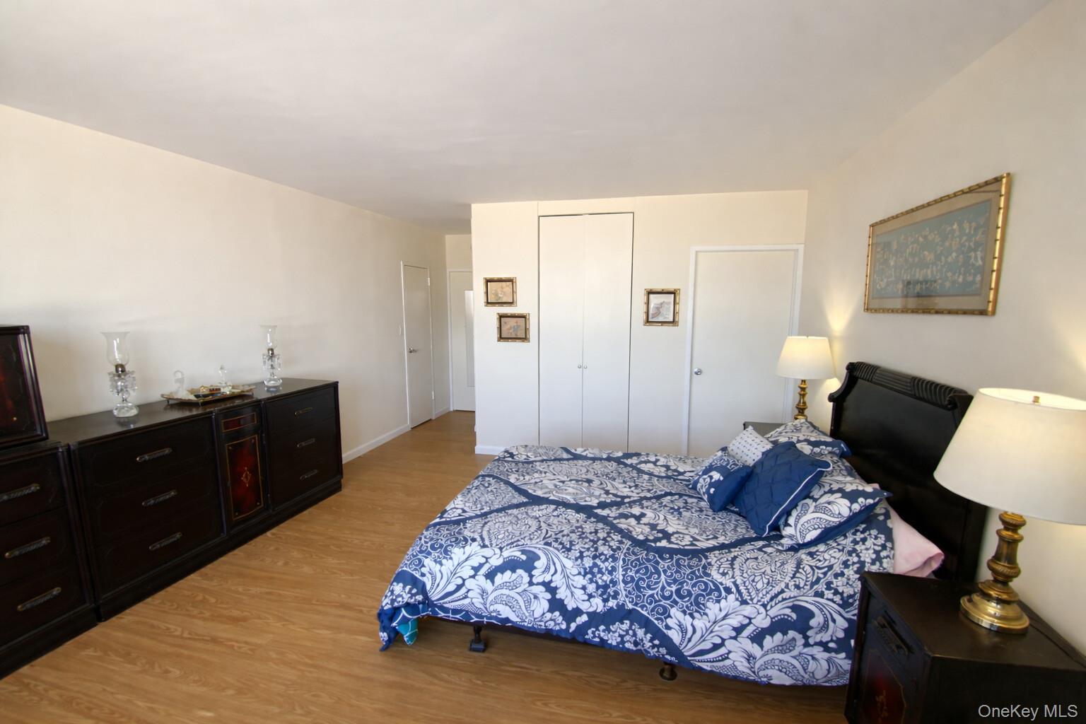 Coop Grand Central  Queens, NY 11005, MLS-958569-22