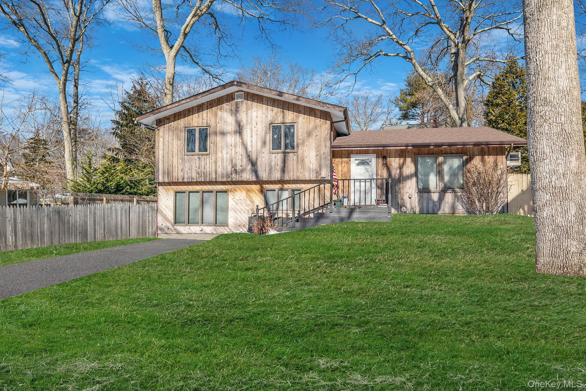 Single Family Hempstead  Suffolk County, NY 11789, MLS-958580-2