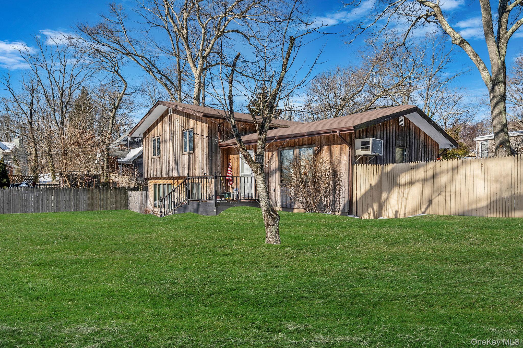 Single Family Hempstead  Suffolk County, NY 11789, MLS-958580-28