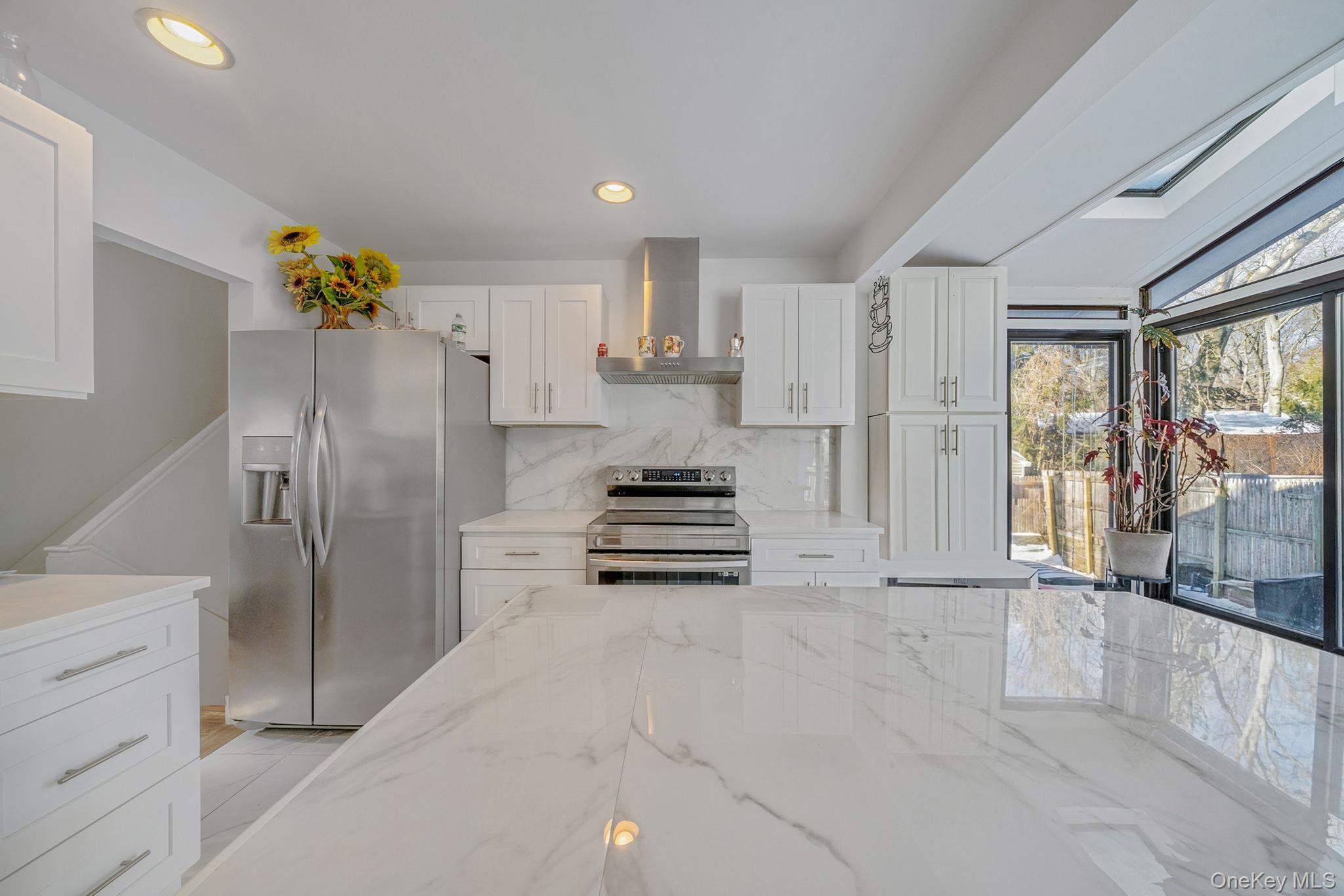 Single Family Hempstead  Suffolk County, NY 11789, MLS-958580-4