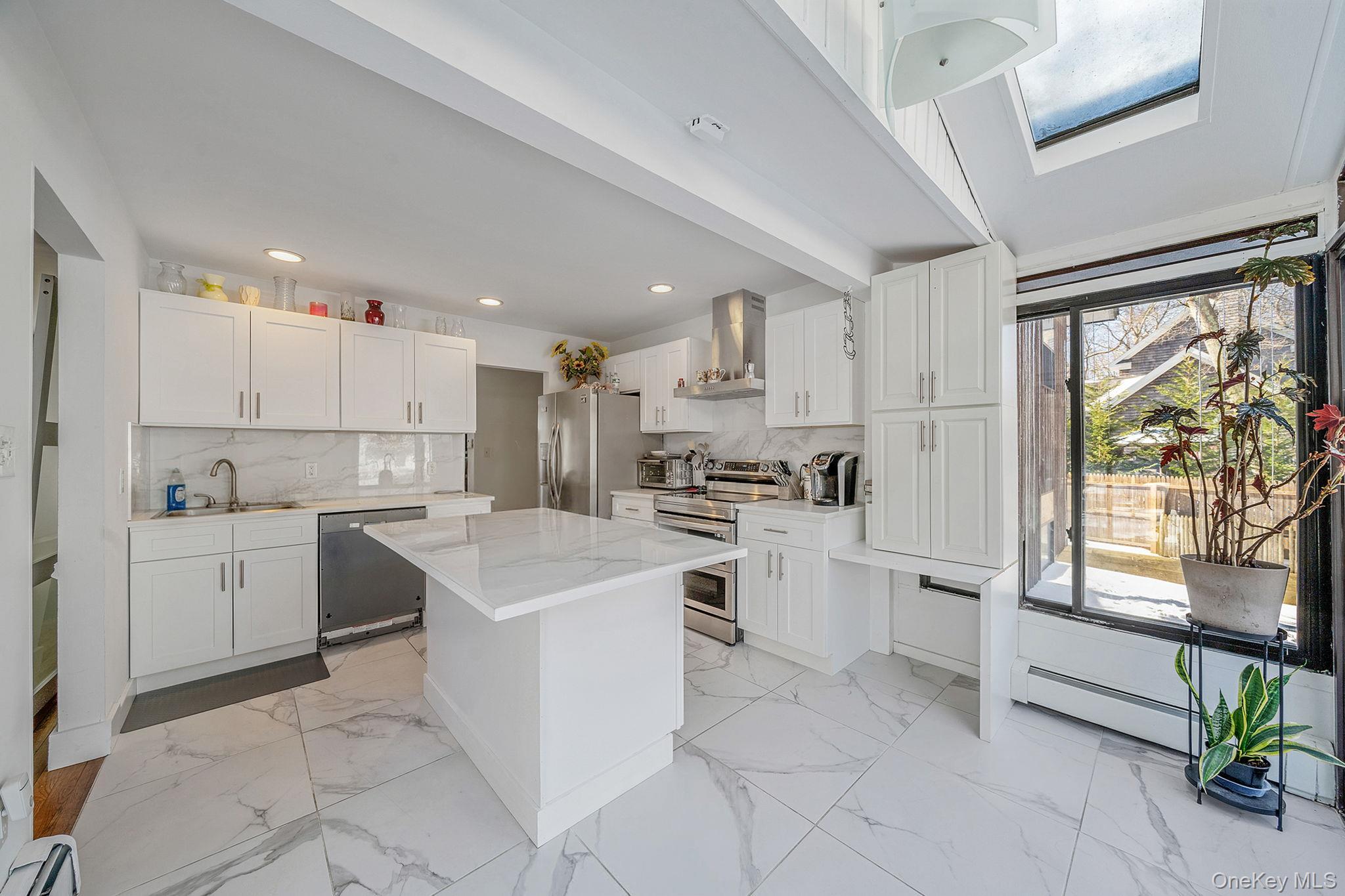 Single Family Hempstead  Suffolk County, NY 11789, MLS-958580-6