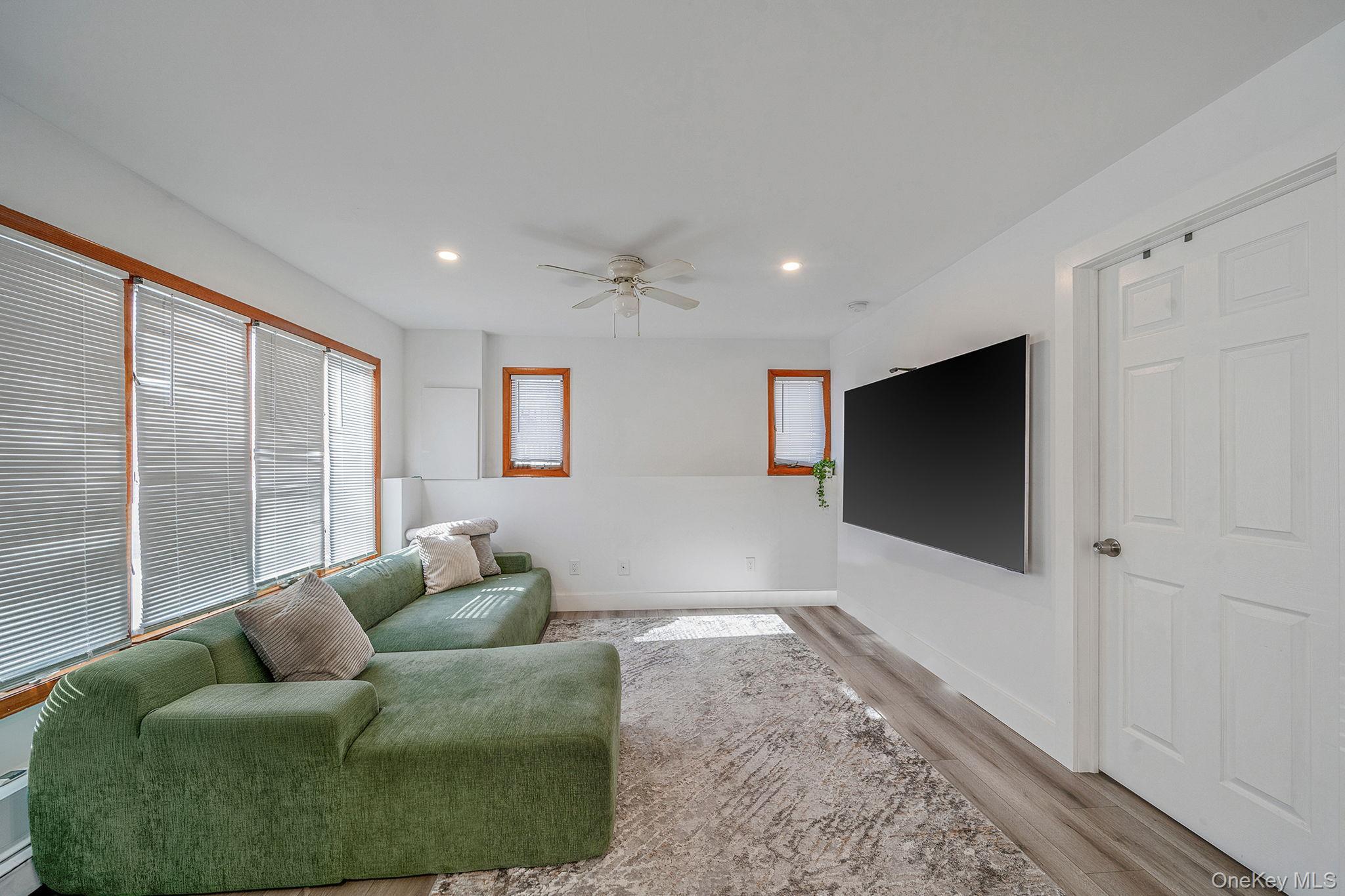 Single Family Hempstead  Suffolk County, NY 11789, MLS-958580-8