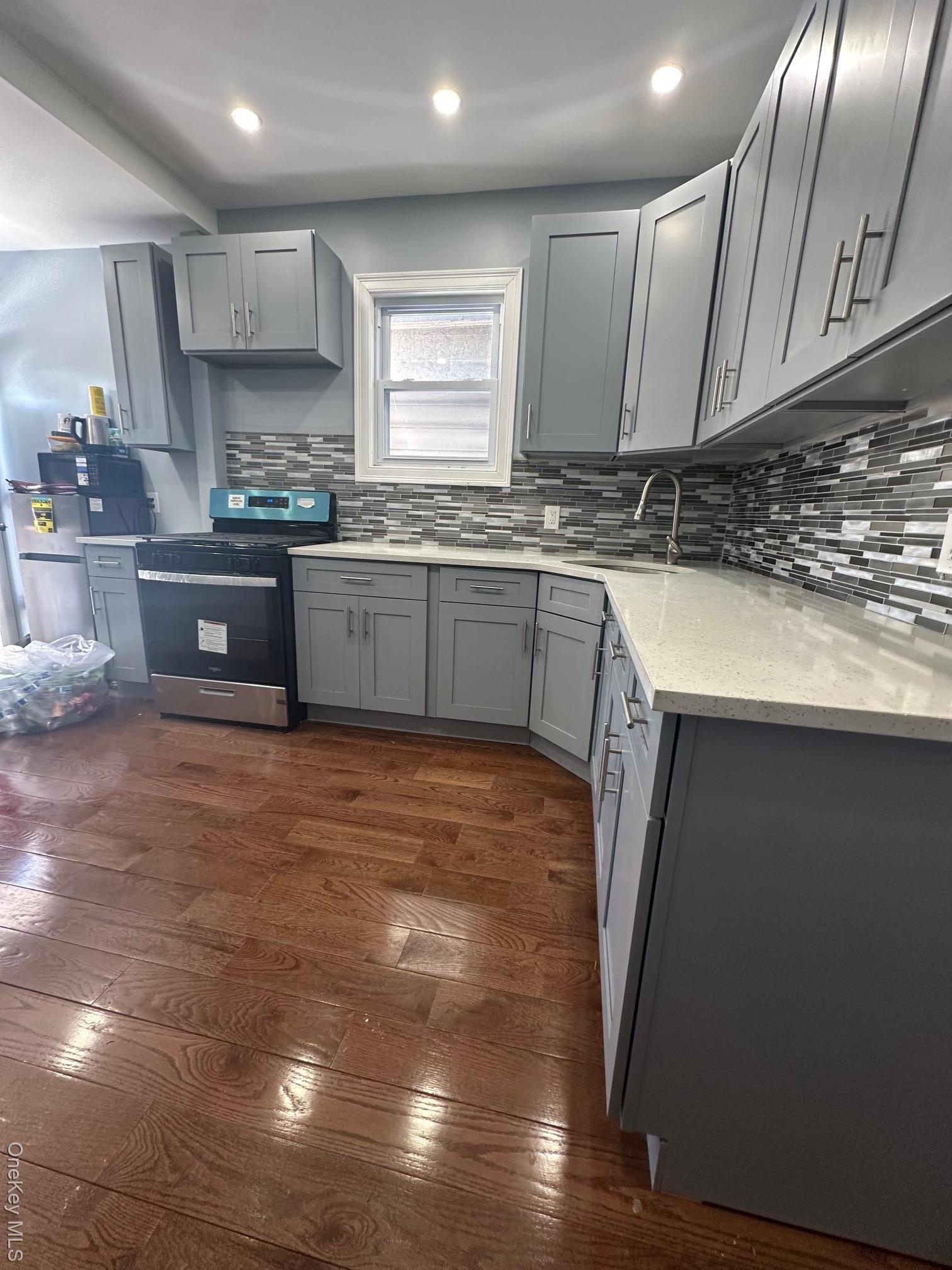 Single Family Pearl  Queens, NY 11691, MLS-958620-12