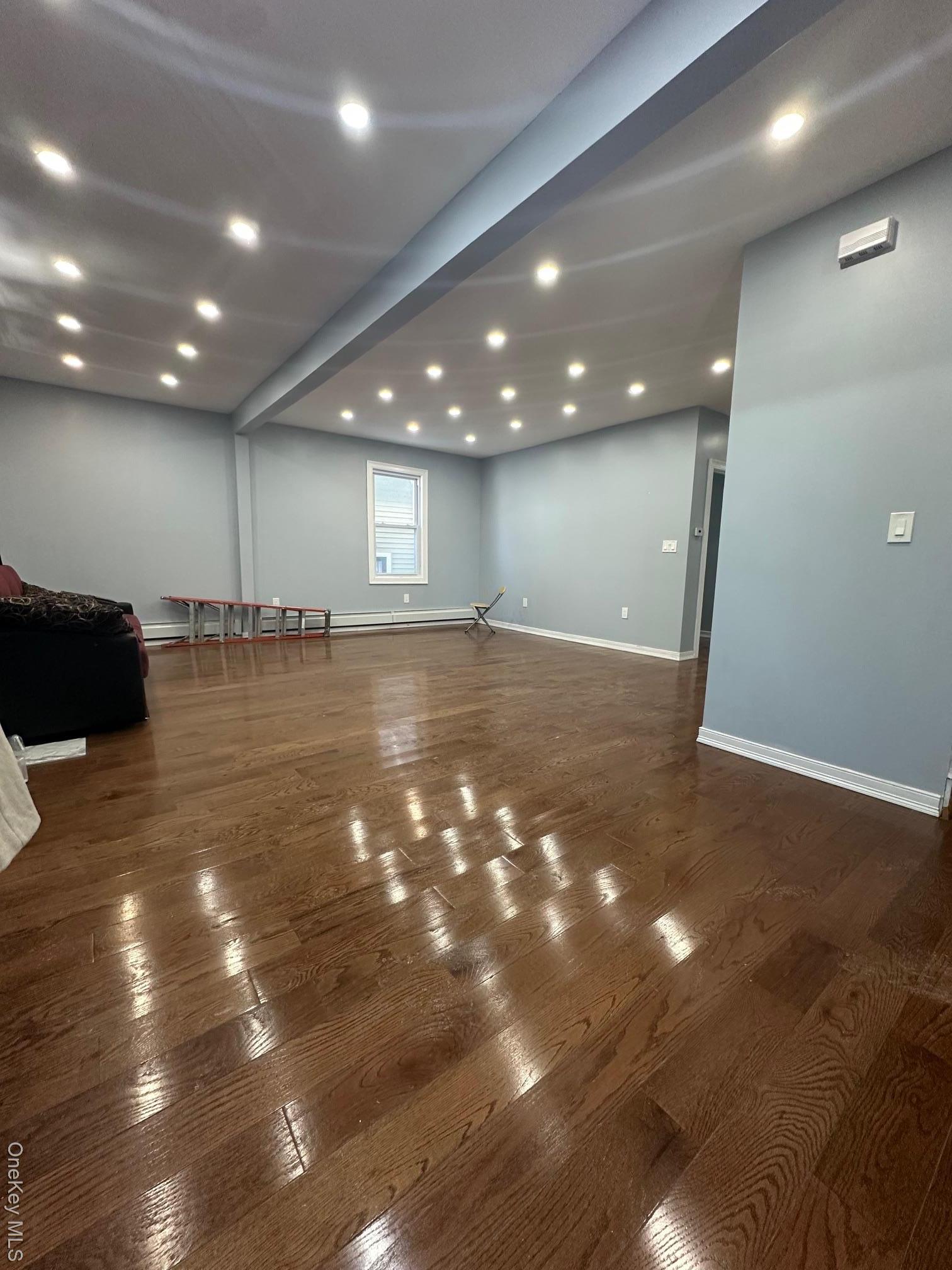 Single Family Pearl  Queens, NY 11691, MLS-958620-7