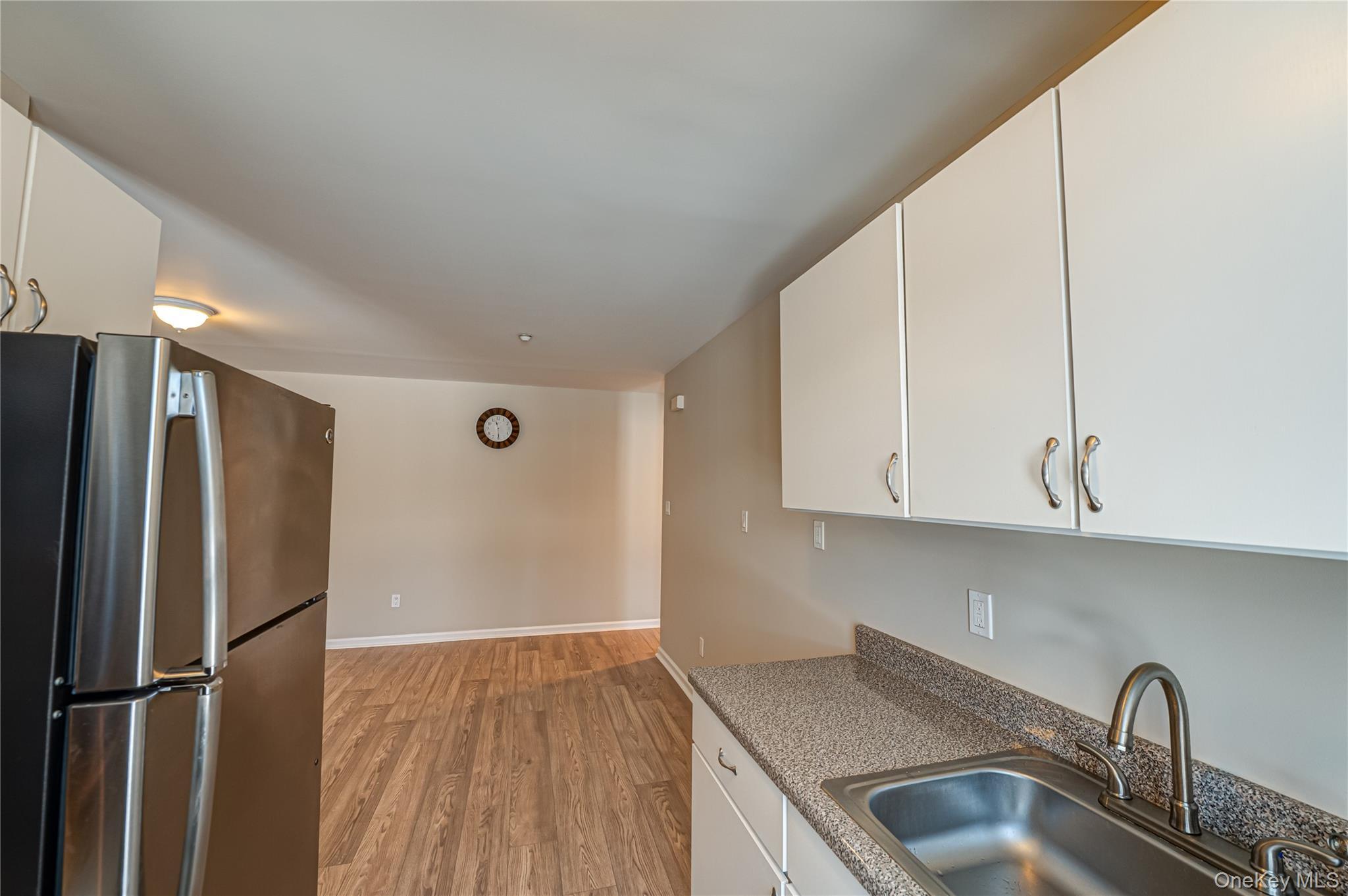 Coop El Camino Court  Suffolk County, NY 11727, MLS-958637-7