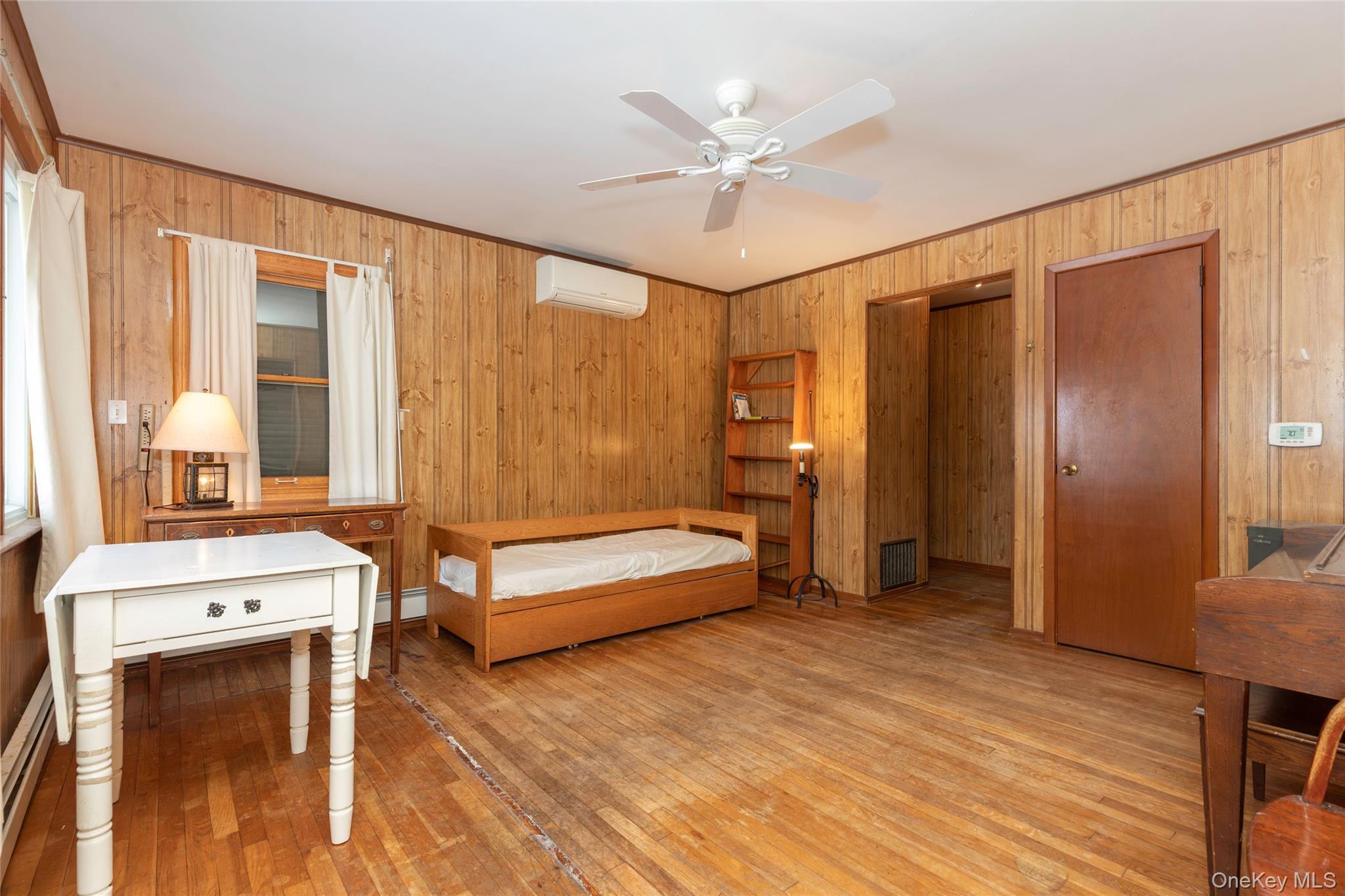 Single Family Beach  Bronx, NY 10464, MLS-958647-5