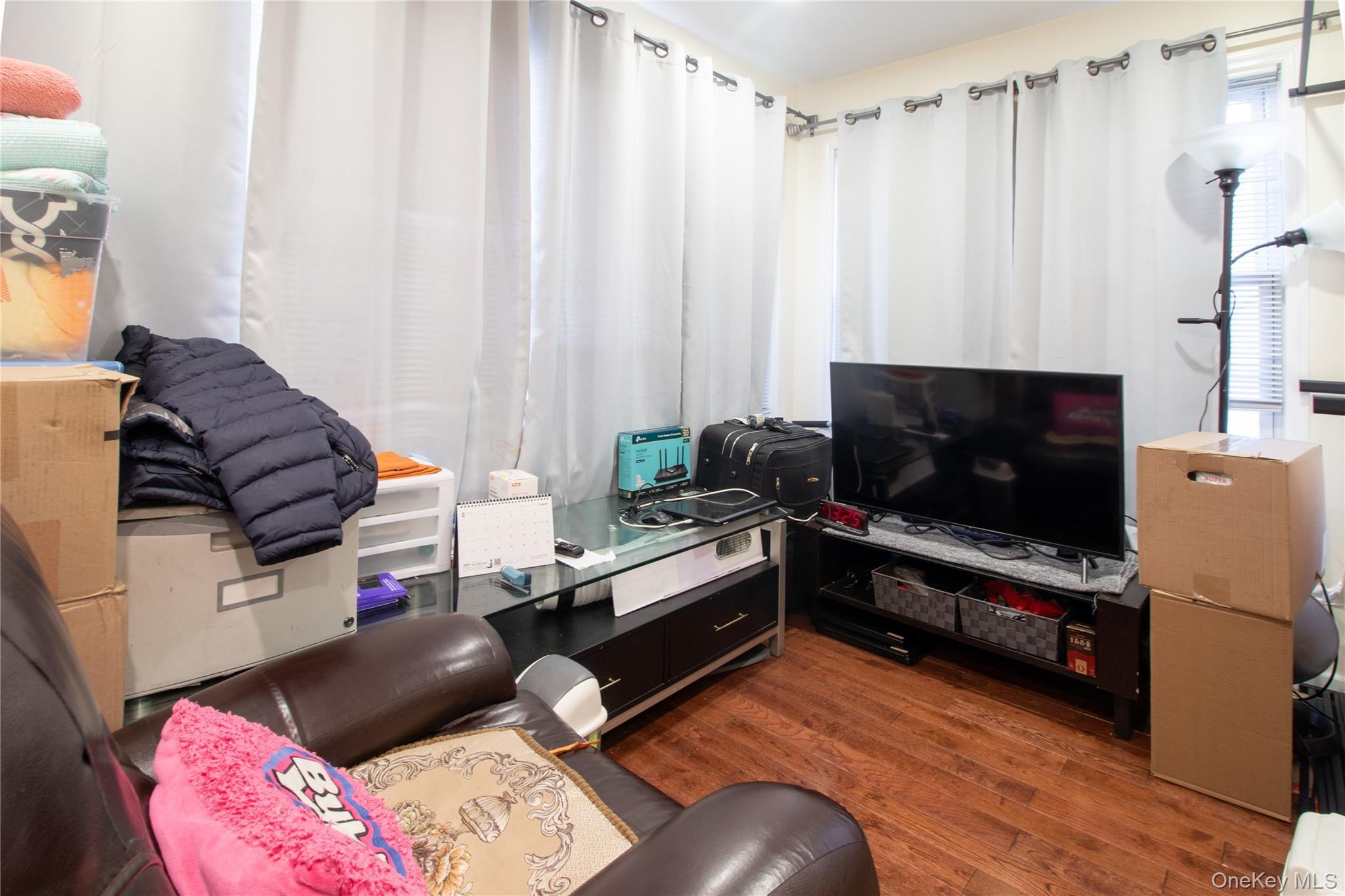 Single Family 33rd  Queens, NY 11354, MLS-958651-8