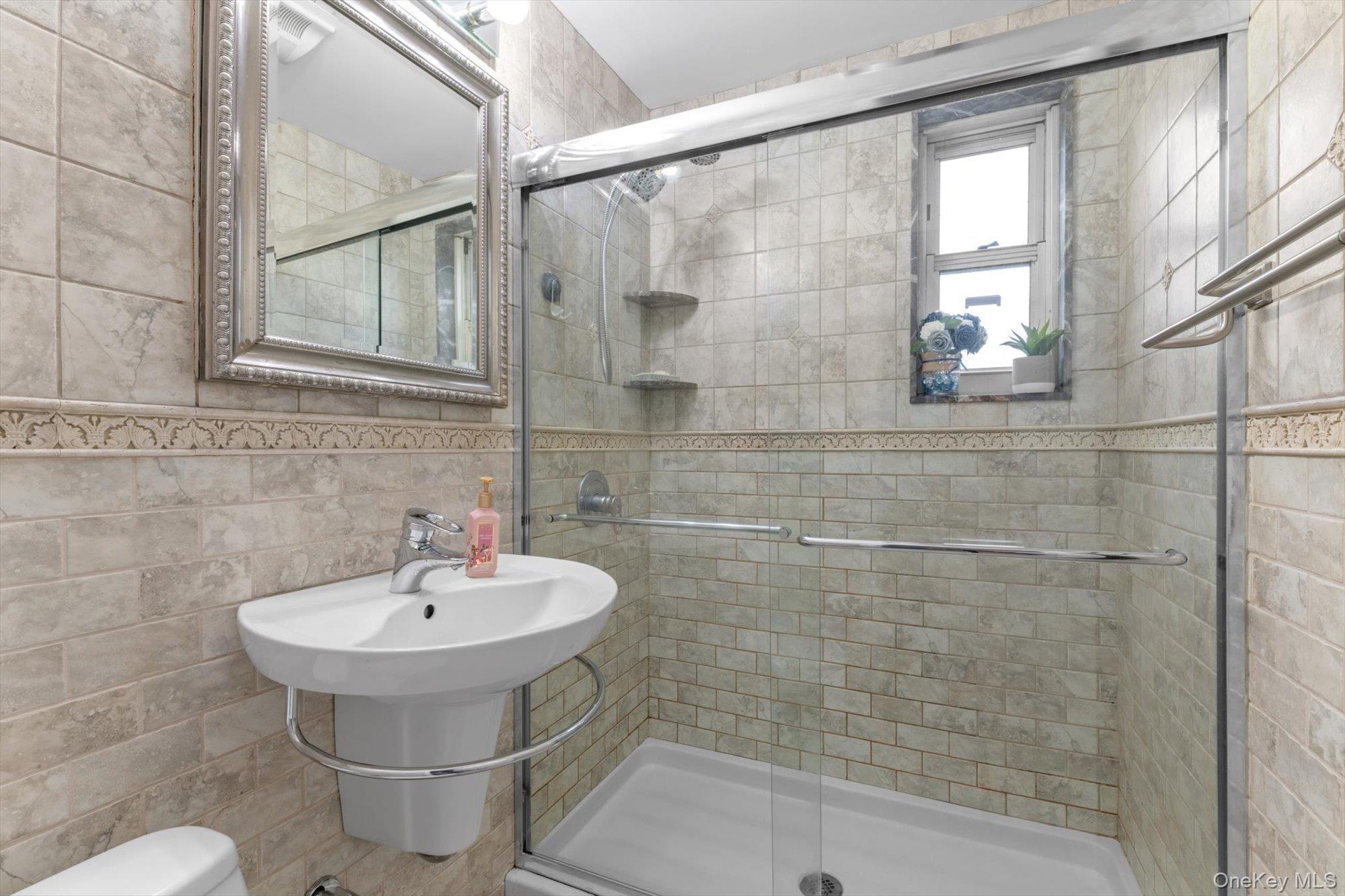 Coop Little Neck Parkway  Queens, NY 11362, MLS-958663-12