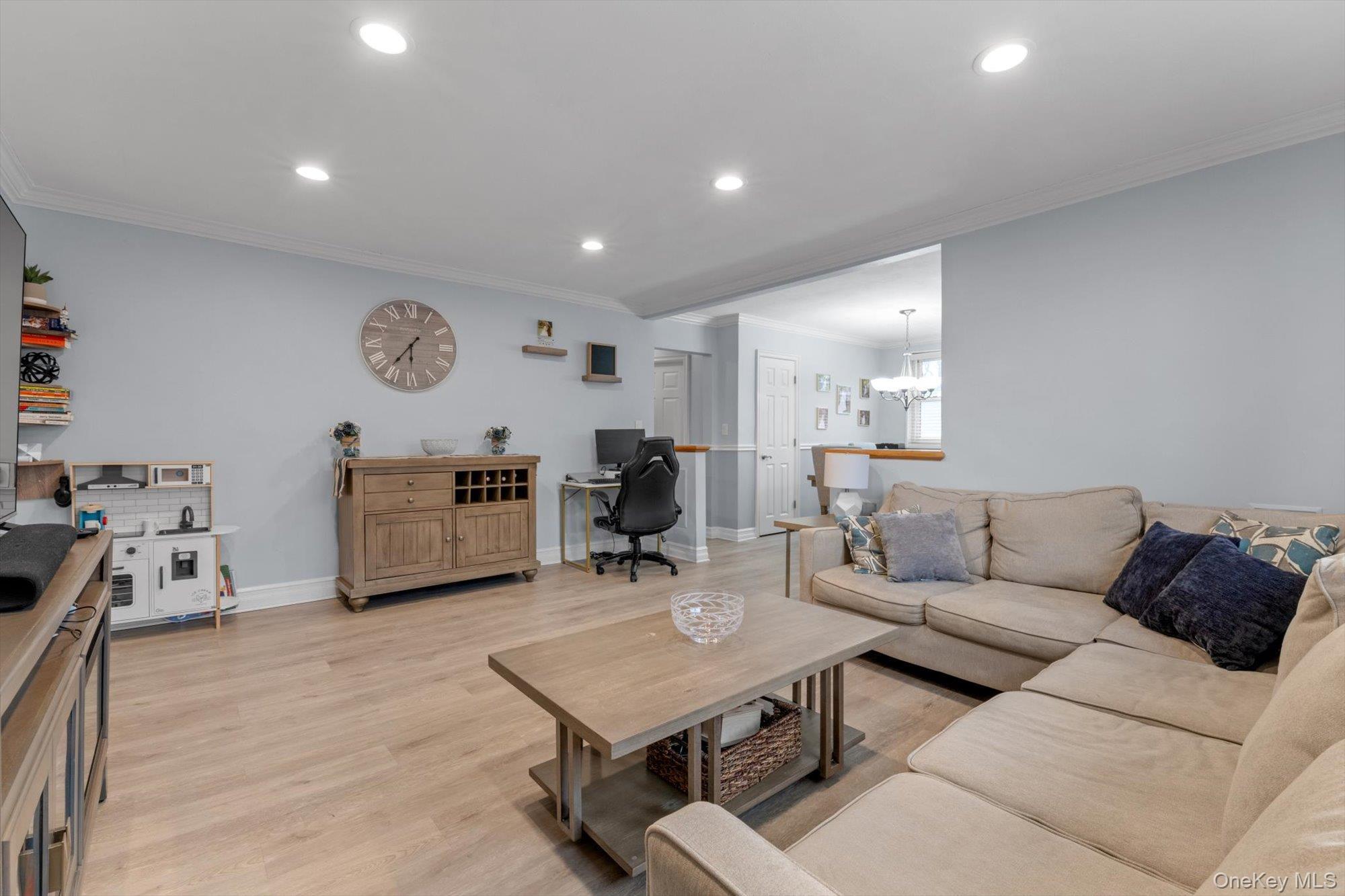 Coop Little Neck Parkway  Queens, NY 11362, MLS-958663-3