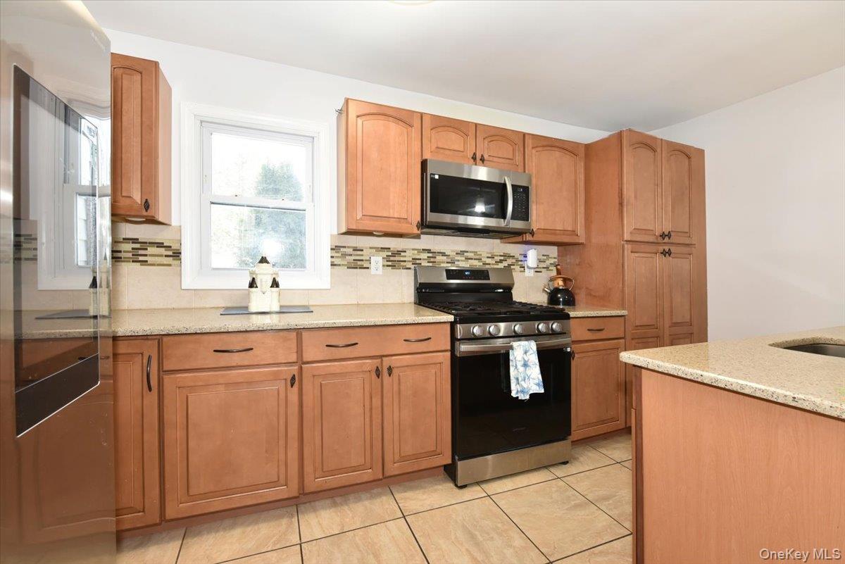 Single Family Arnold  Suffolk County, NY 11953, MLS-958705-13