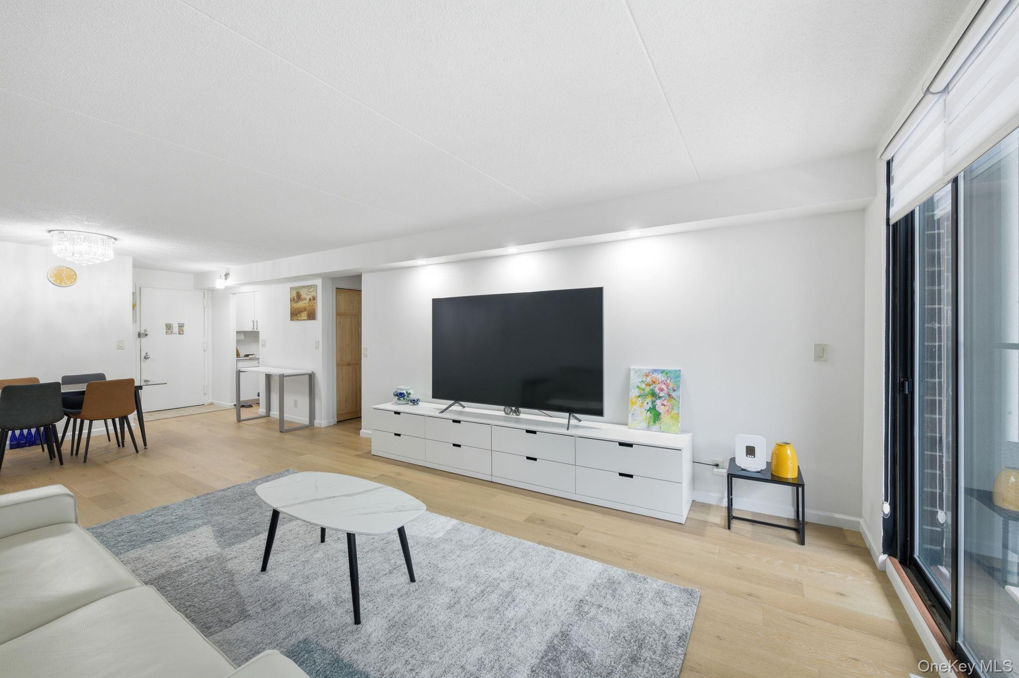 Condo 26th  Queens, NY 11360, MLS-958726-2