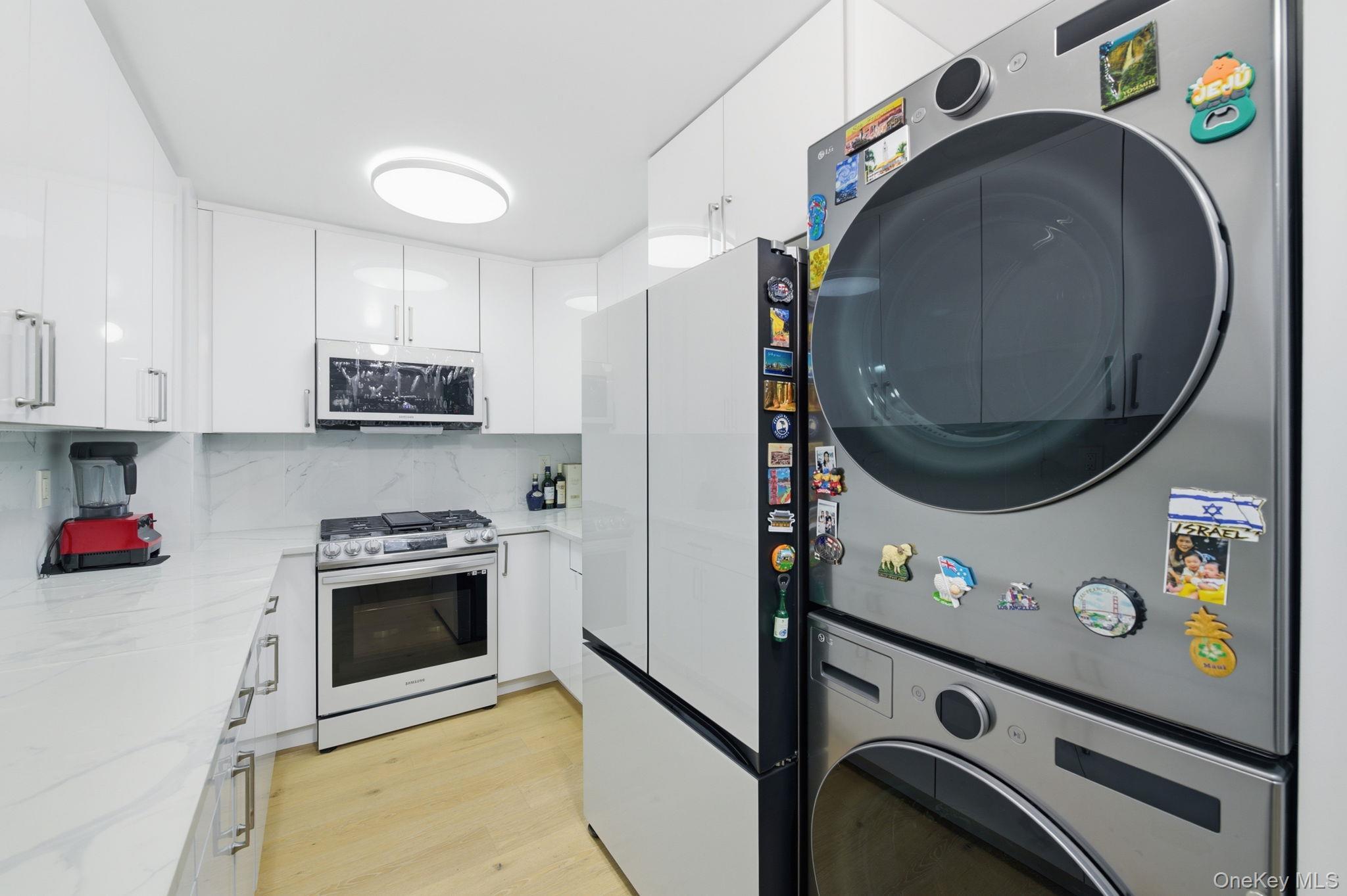 Condo 26th  Queens, NY 11360, MLS-958726-5