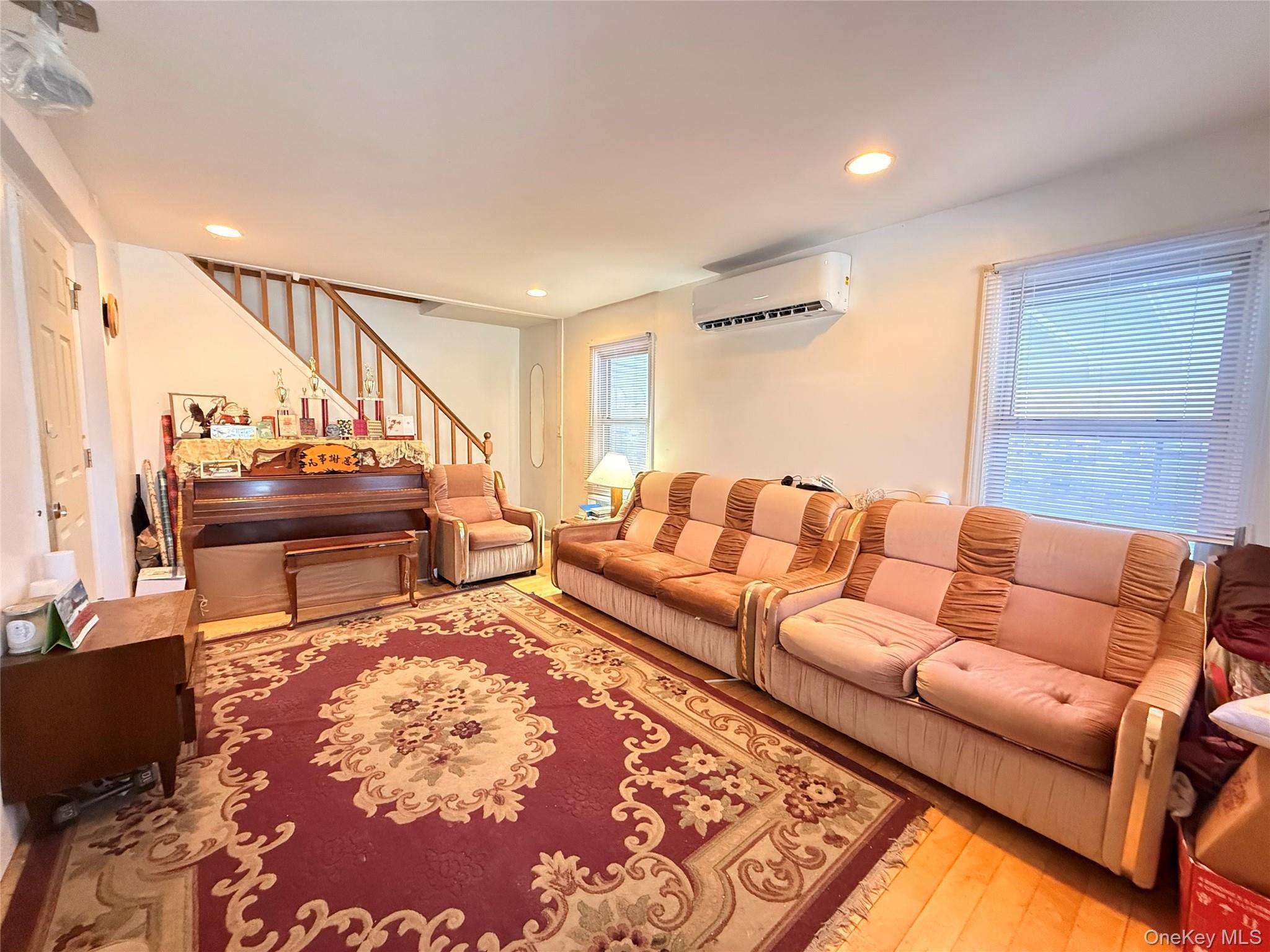 Single Family 61st  Queens, NY 11362, MLS-958730-2