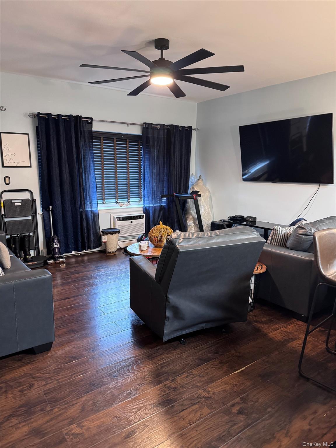 Single Family Beach 96  Queens, NY 11693, MLS-958732-2