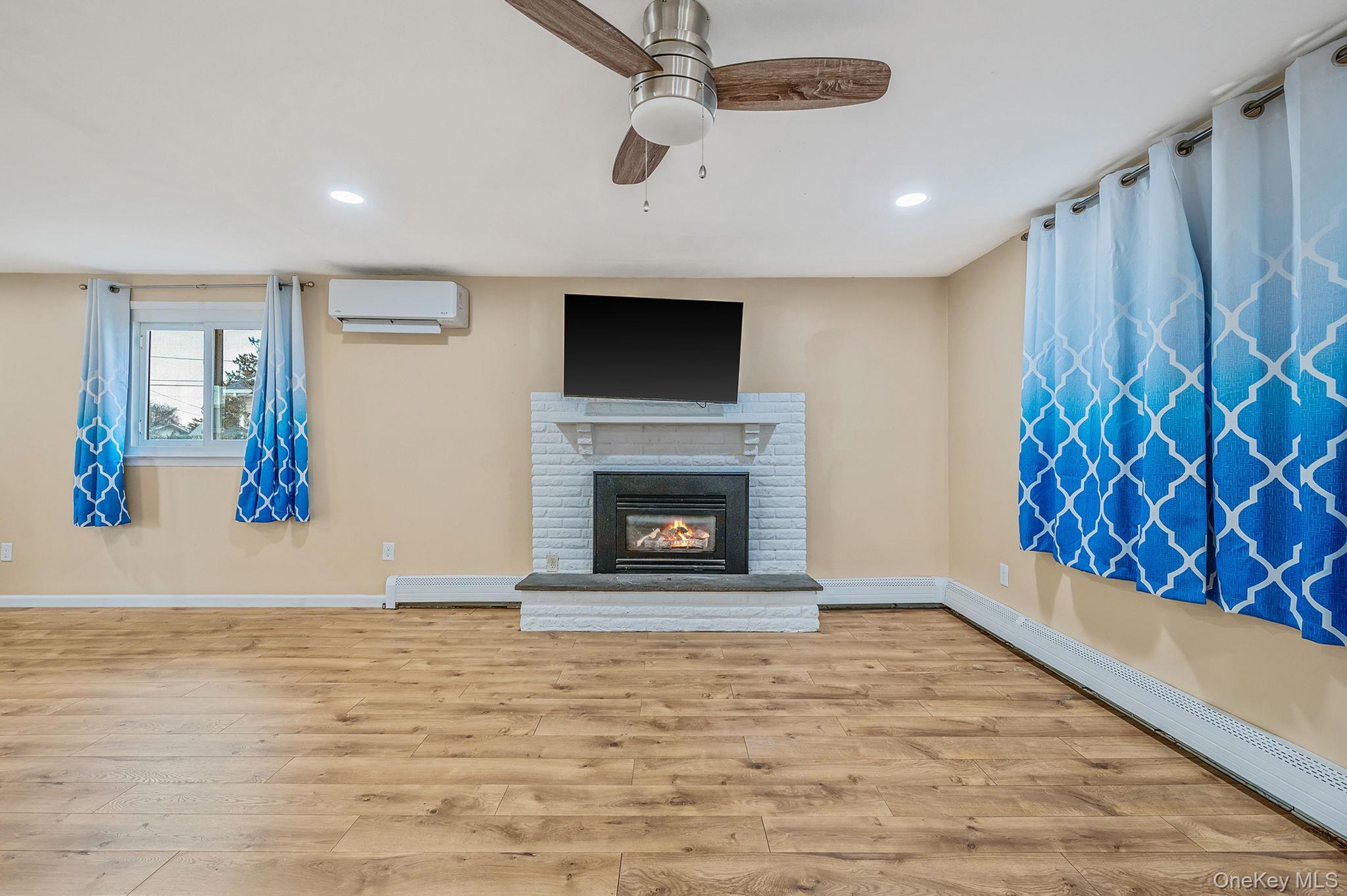 Single Family Rugby  Suffolk County, NY 11967, MLS-958737-19