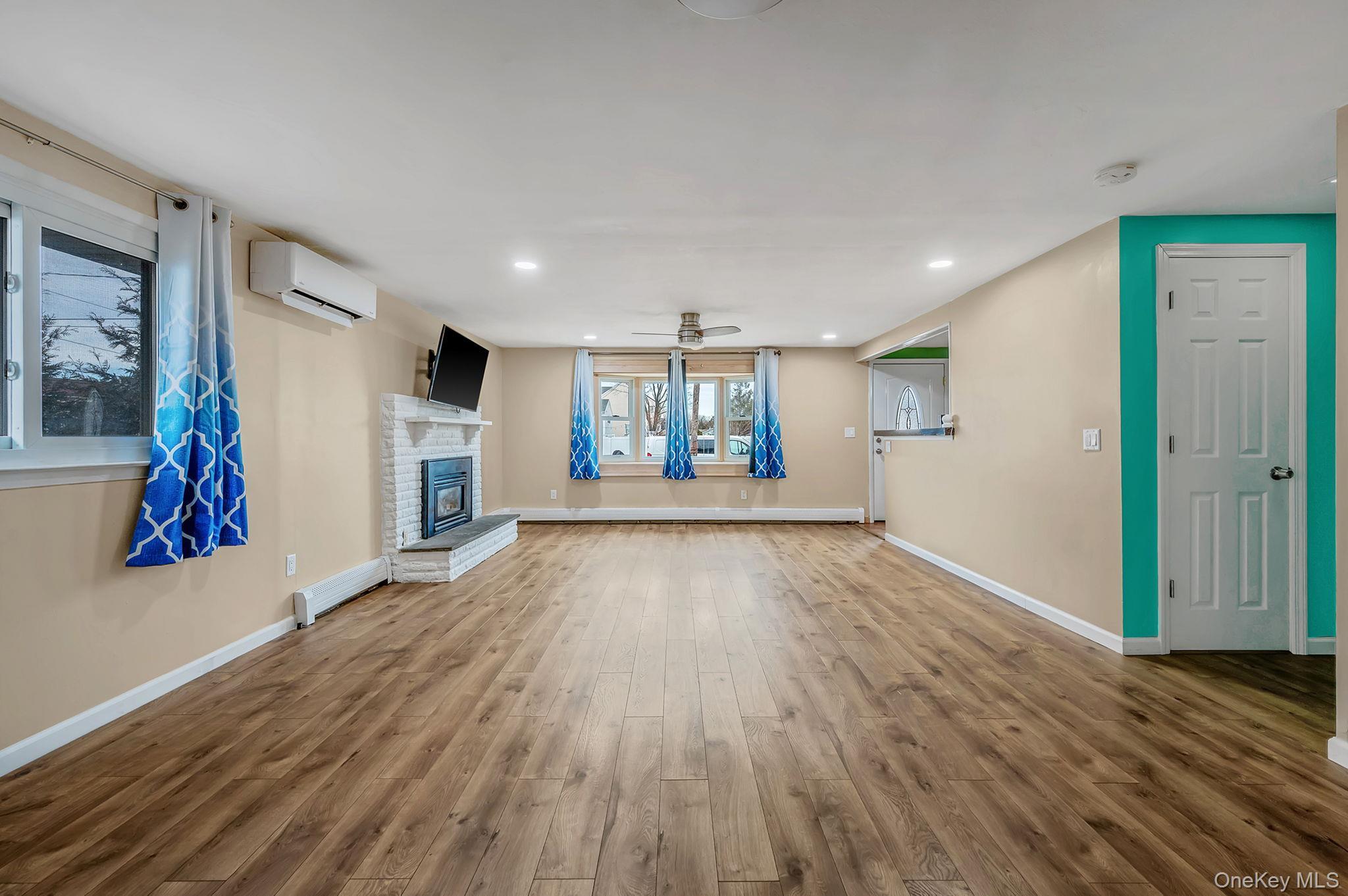 Single Family Rugby  Suffolk County, NY 11967, MLS-958737-21