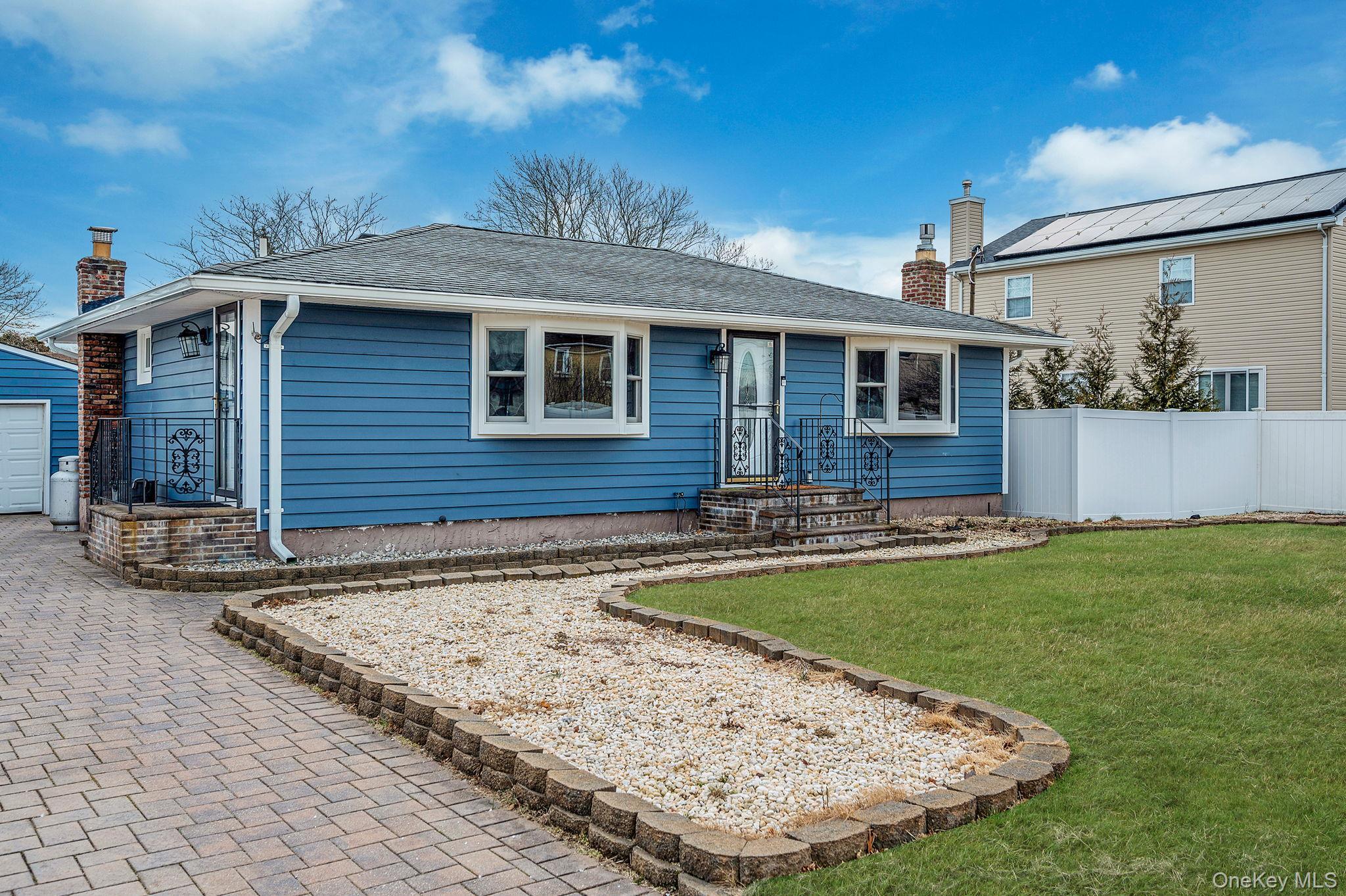 Single Family Rugby  Suffolk County, NY 11967, MLS-958737-5