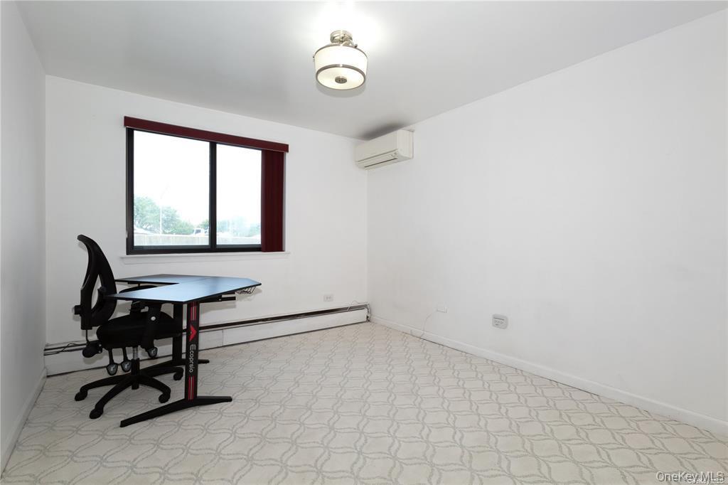 Condo Queens  Queens, NY 11374, MLS-958761-11