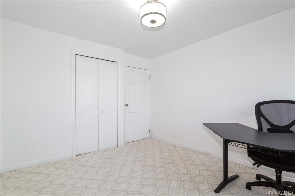 Condo Queens  Queens, NY 11374, MLS-958761-13