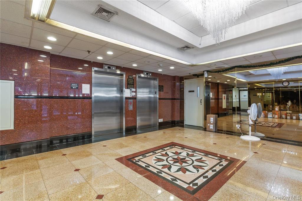 Condo Queens  Queens, NY 11374, MLS-958761-18