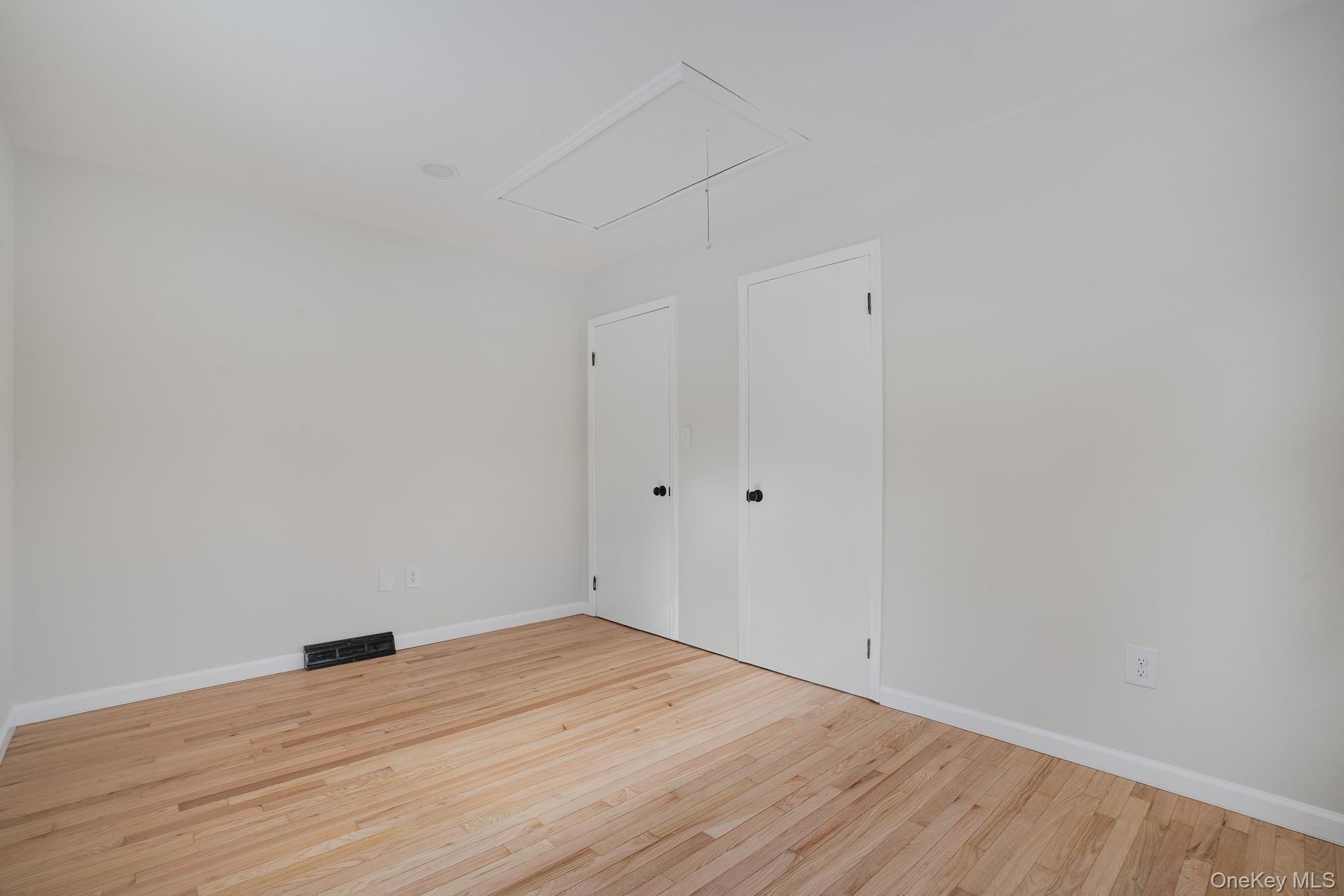 Single Family Twin Arch Orange County, NY 12575, MLS-958762-13