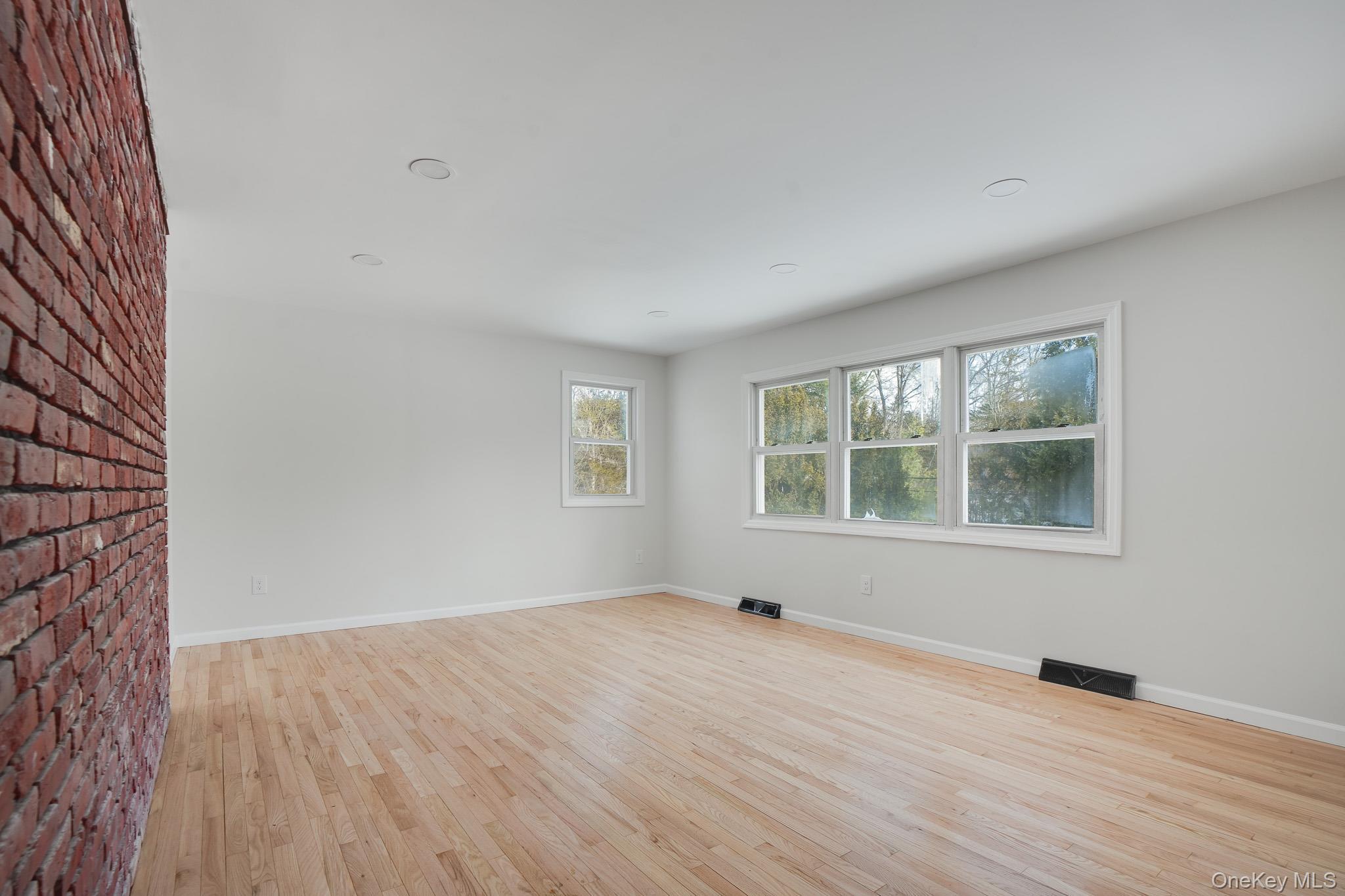 Single Family Twin Arch Orange County, NY 12575, MLS-958762-2