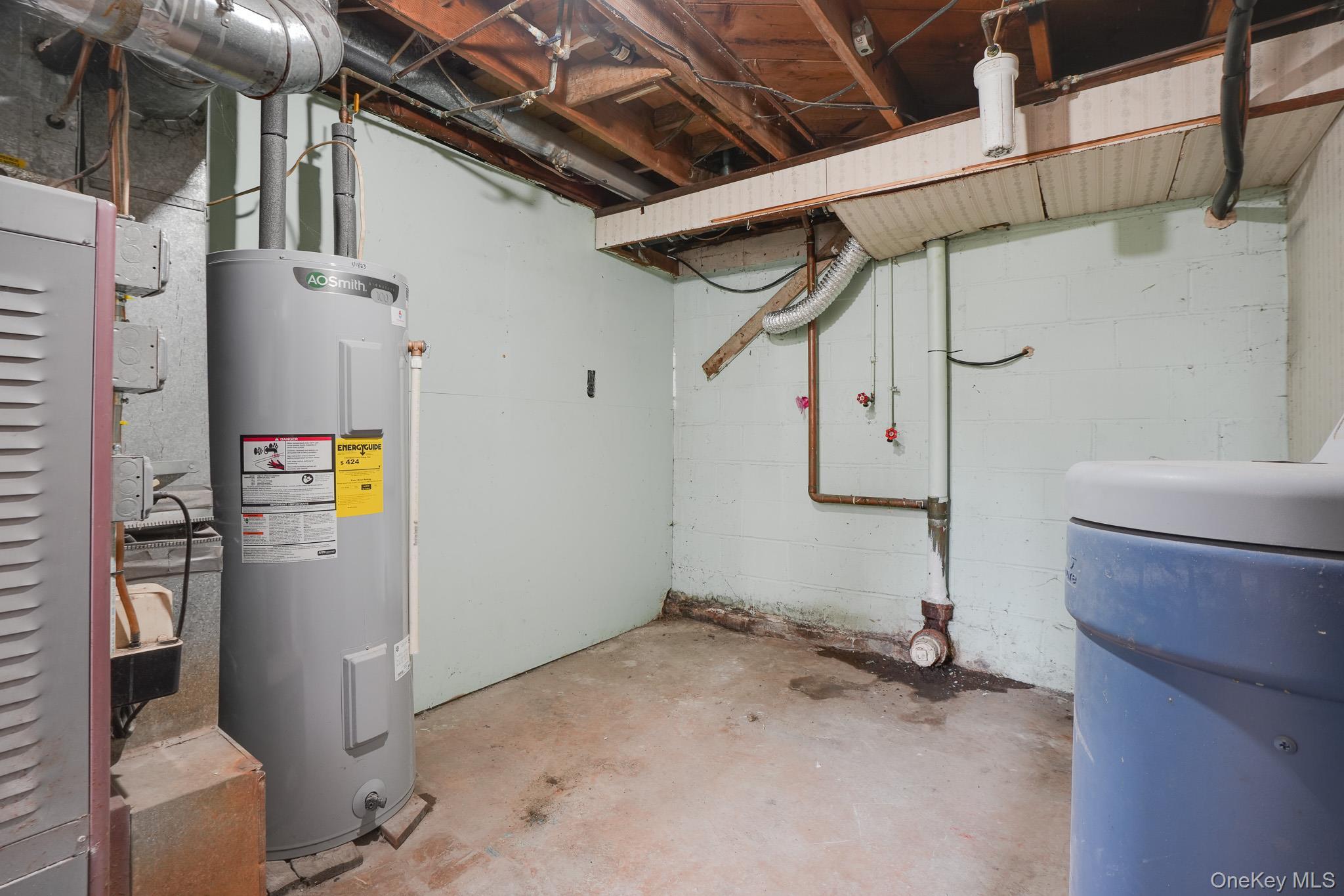 Single Family Twin Arch Orange County, NY 12575, MLS-958762-22