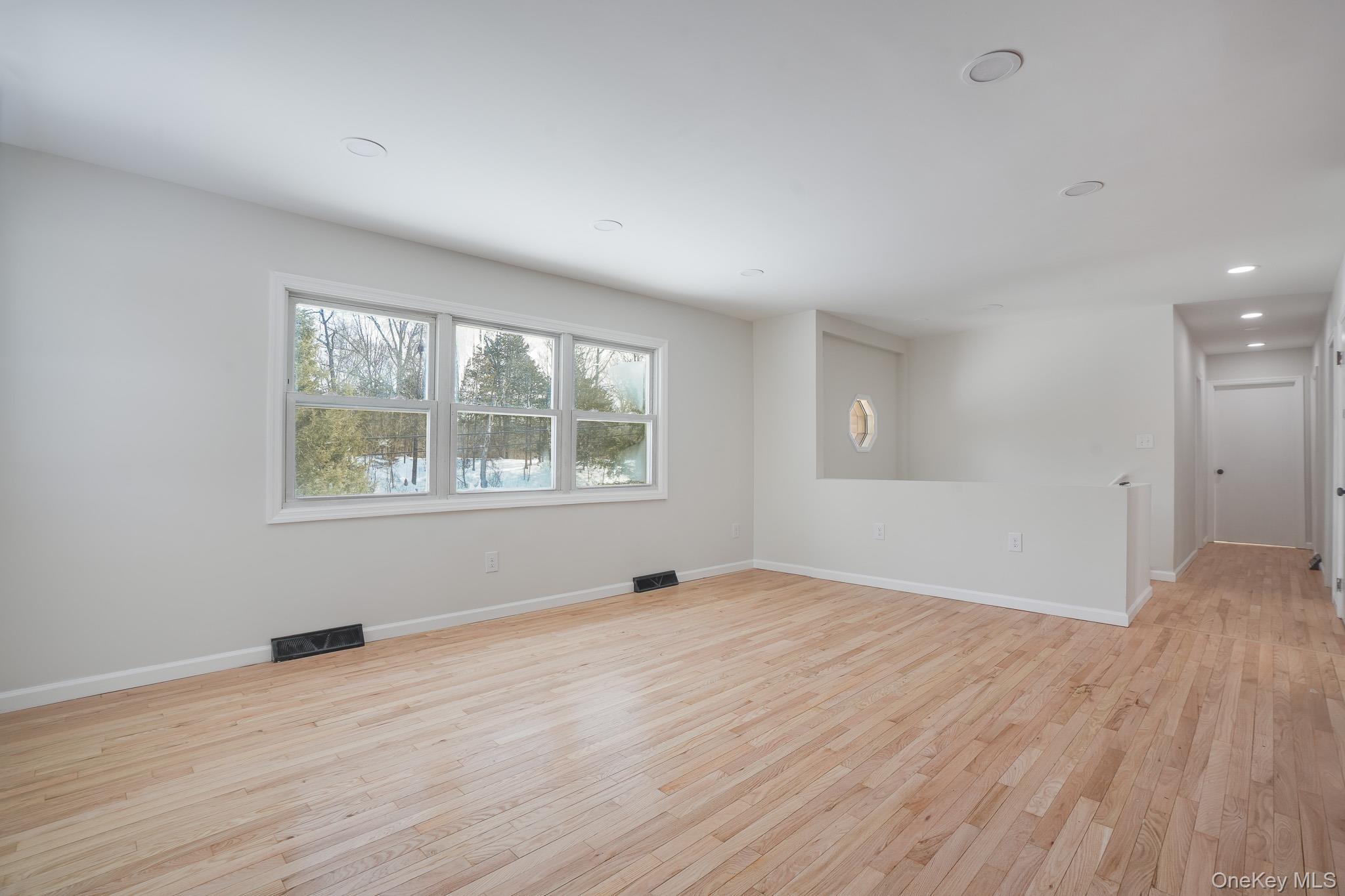 Single Family Twin Arch Orange County, NY 12575, MLS-958762-4