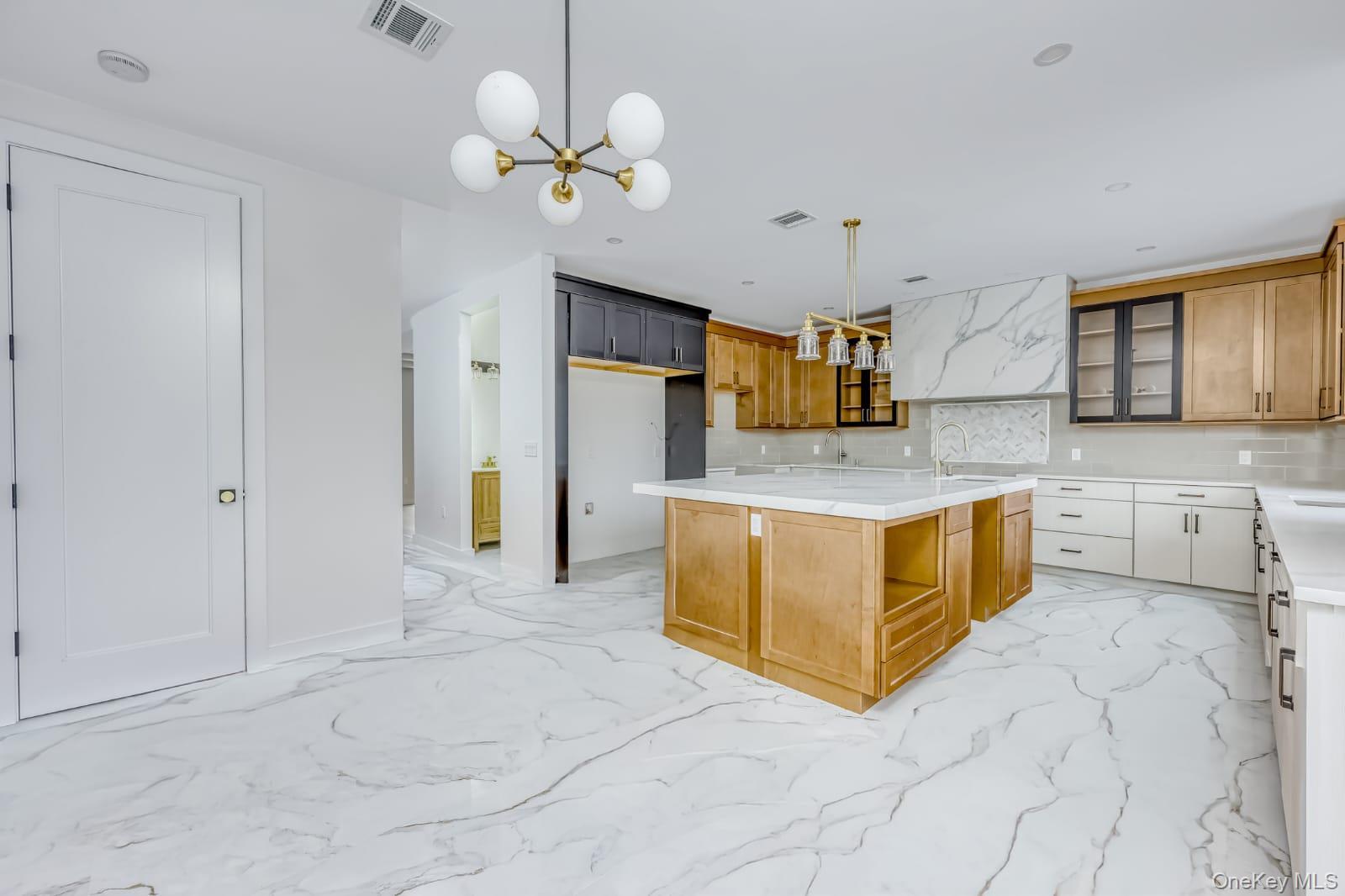 Condo Union  Rockland County, NY 10977, MLS-958801-11